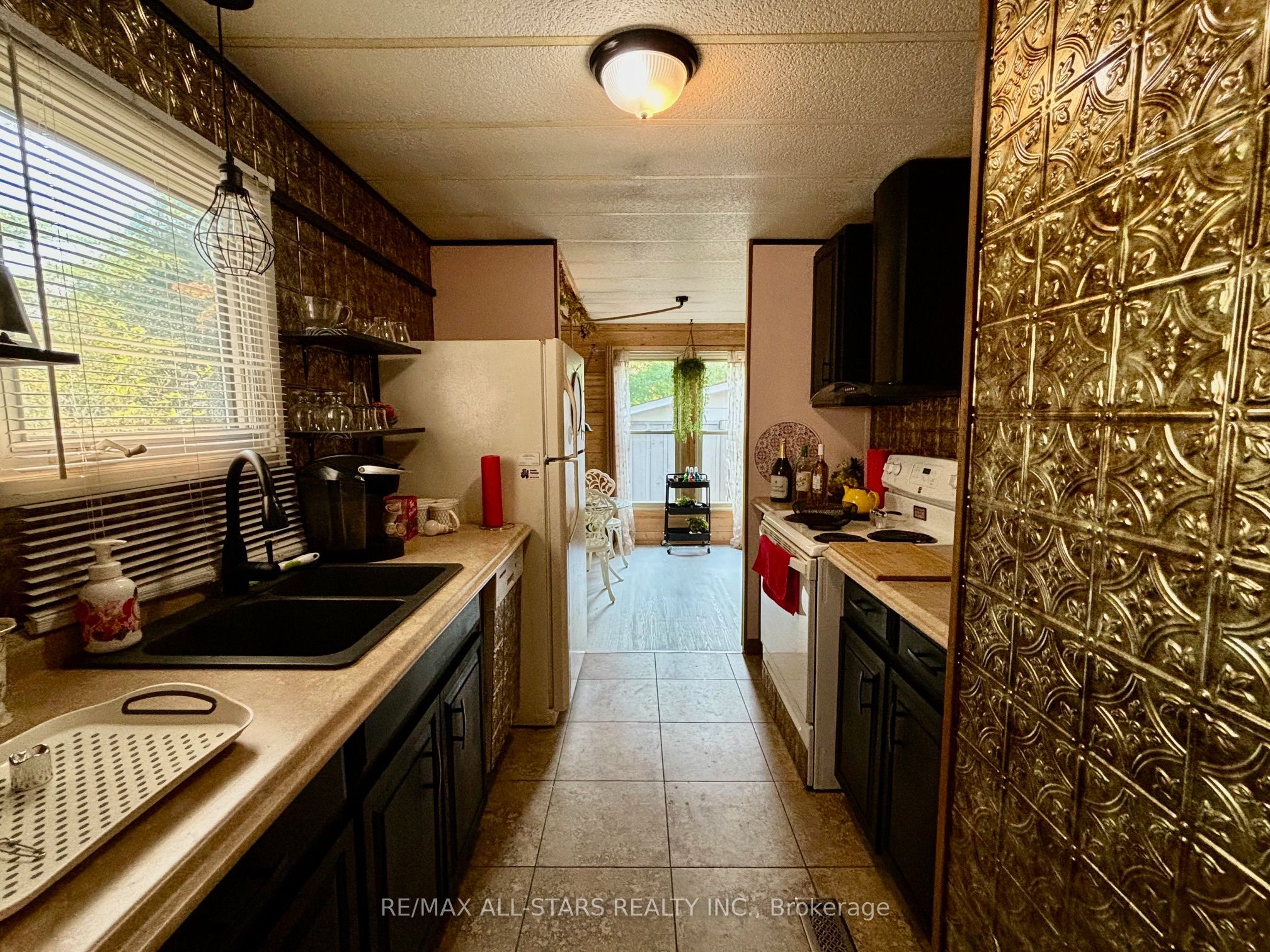 332 Portage Road Property Photo 12