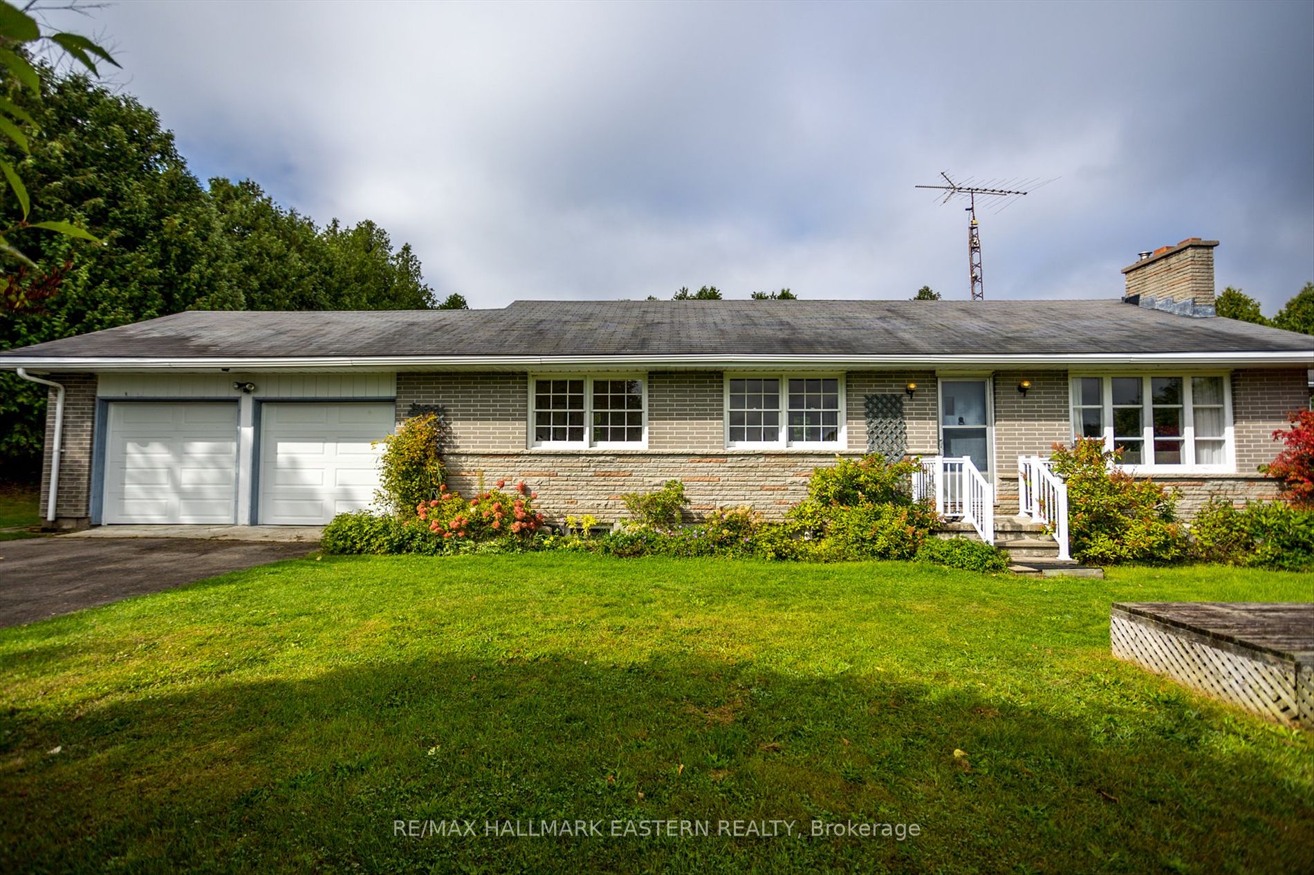 2390 Burnham Line Property Photo 12