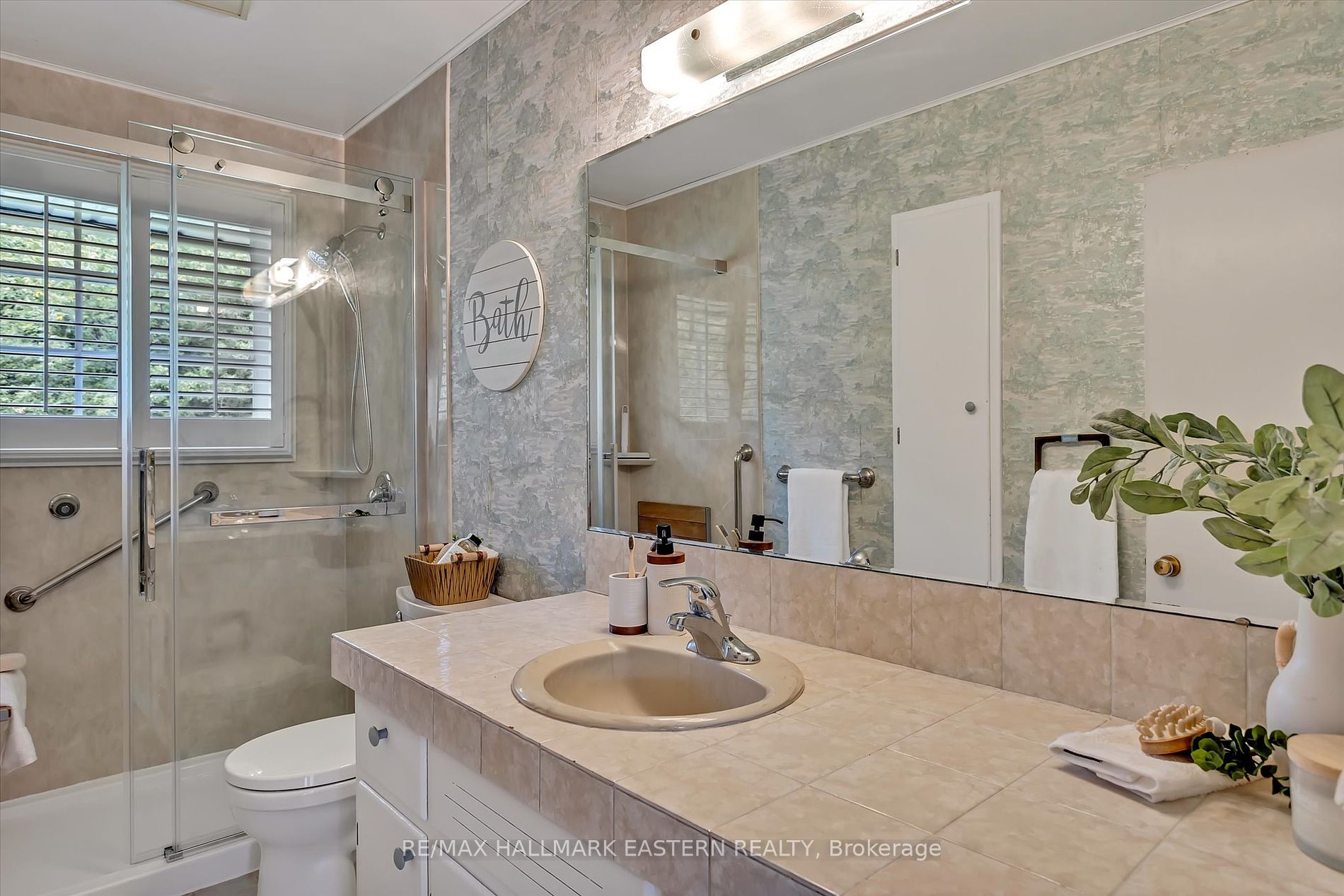 2390 Burnham Line Property Photo 14