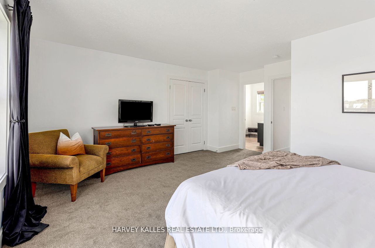 #211 - 115 Fairway Court Property Photo 13