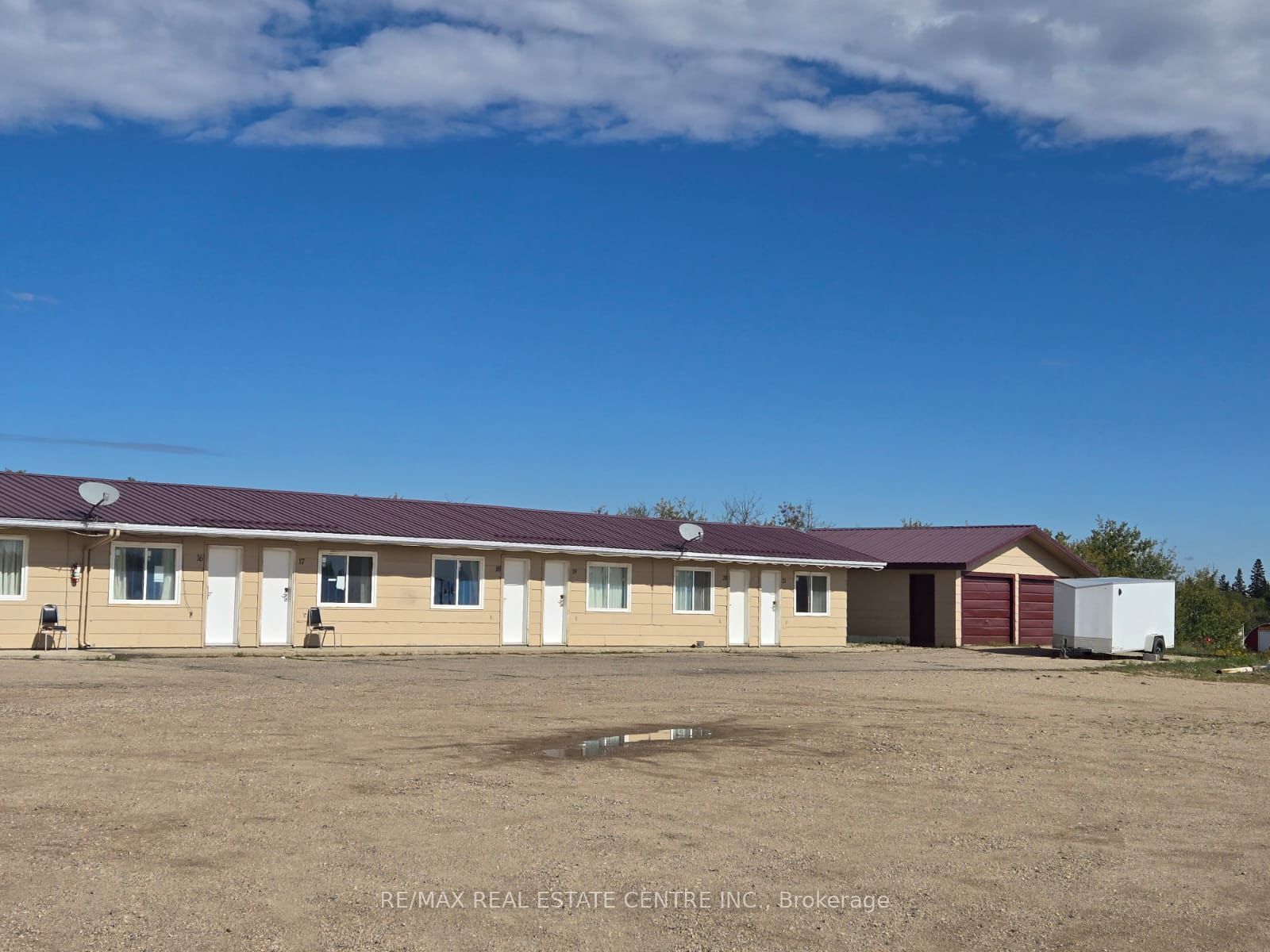 860 Highway Avenue Property Photo 3