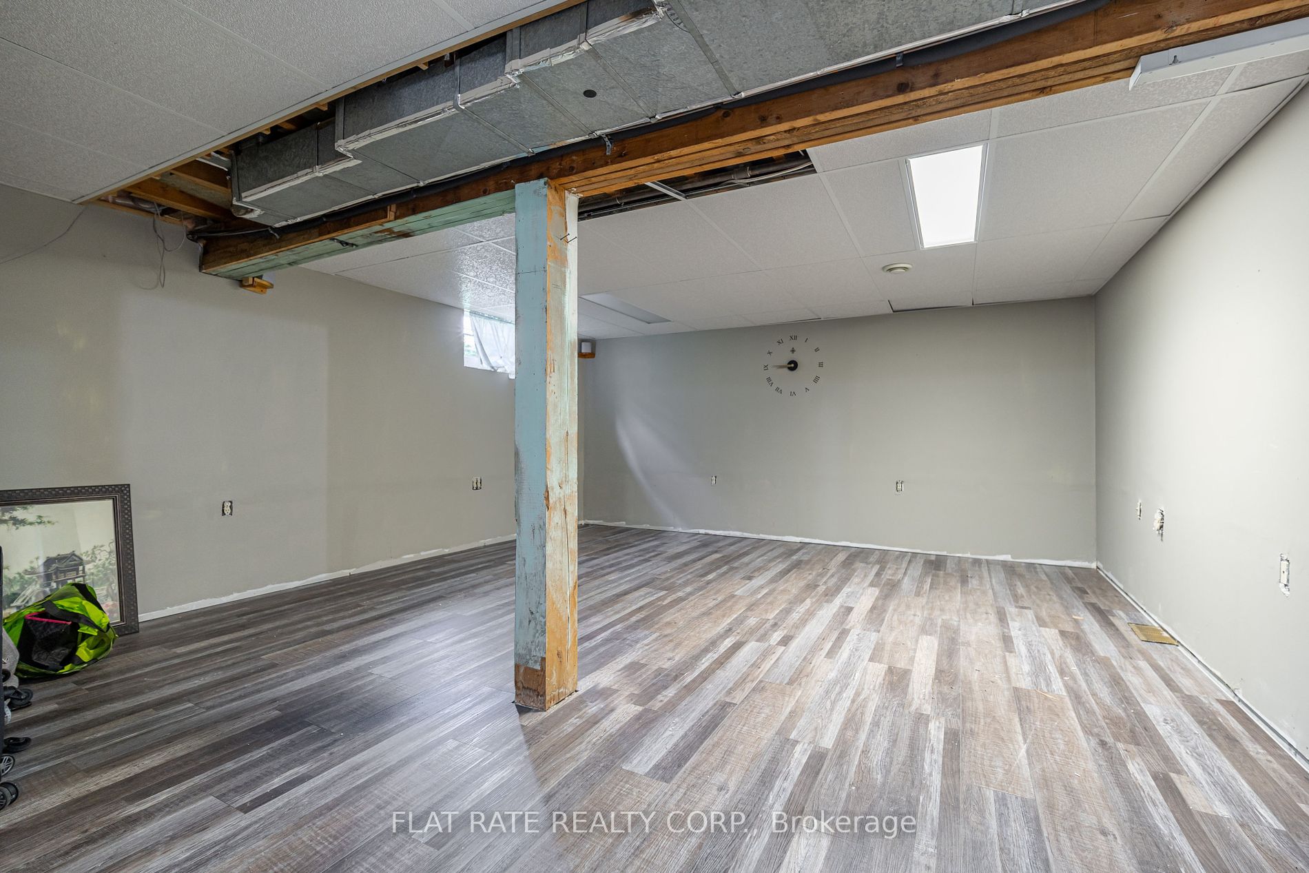 1487 Fairmount Blvd Property Photo 6