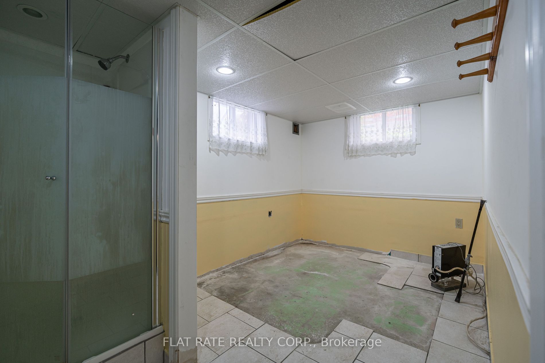 1487 Fairmount Blvd Property Photo 8