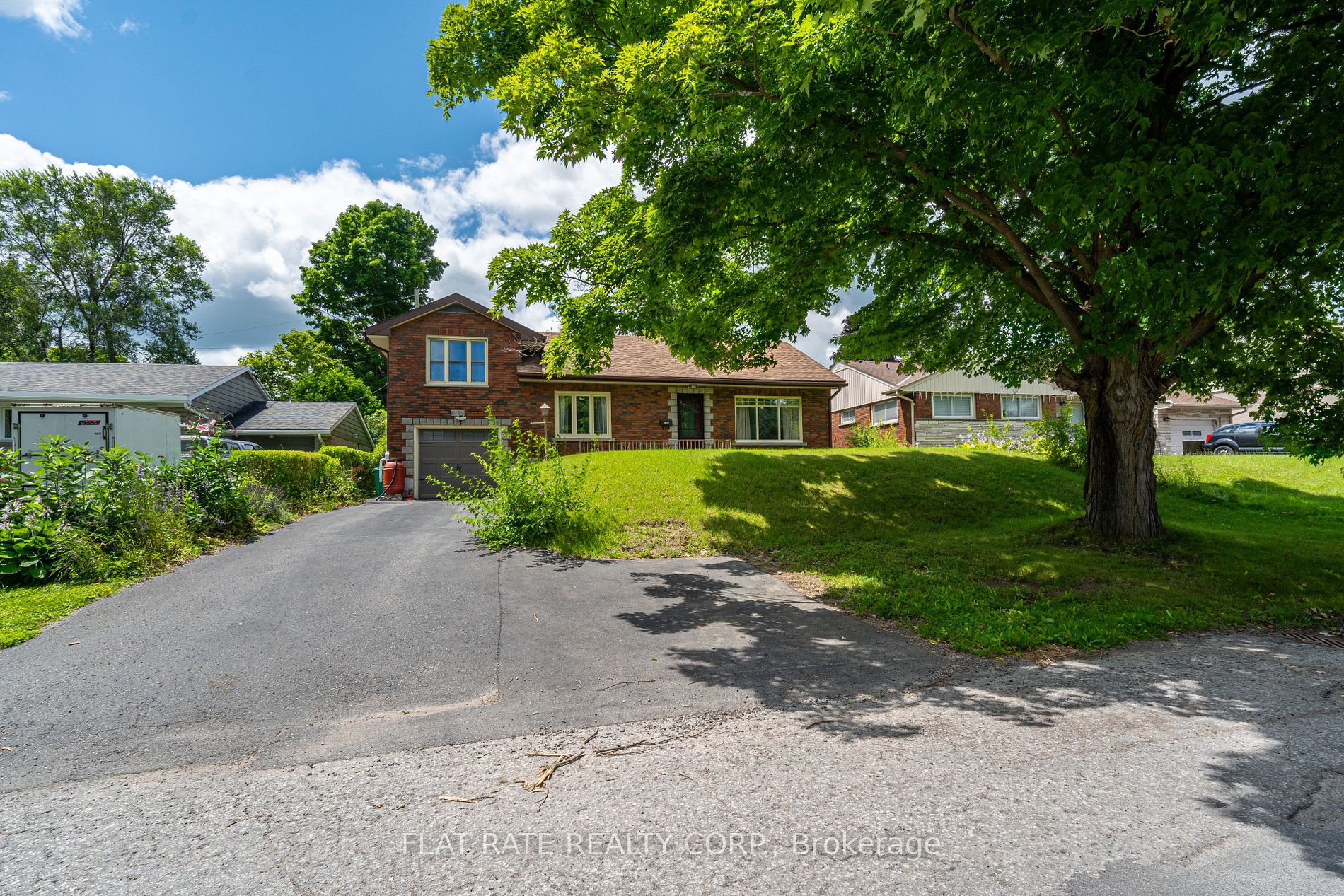 1487 Fairmount Blvd Property Photo 12