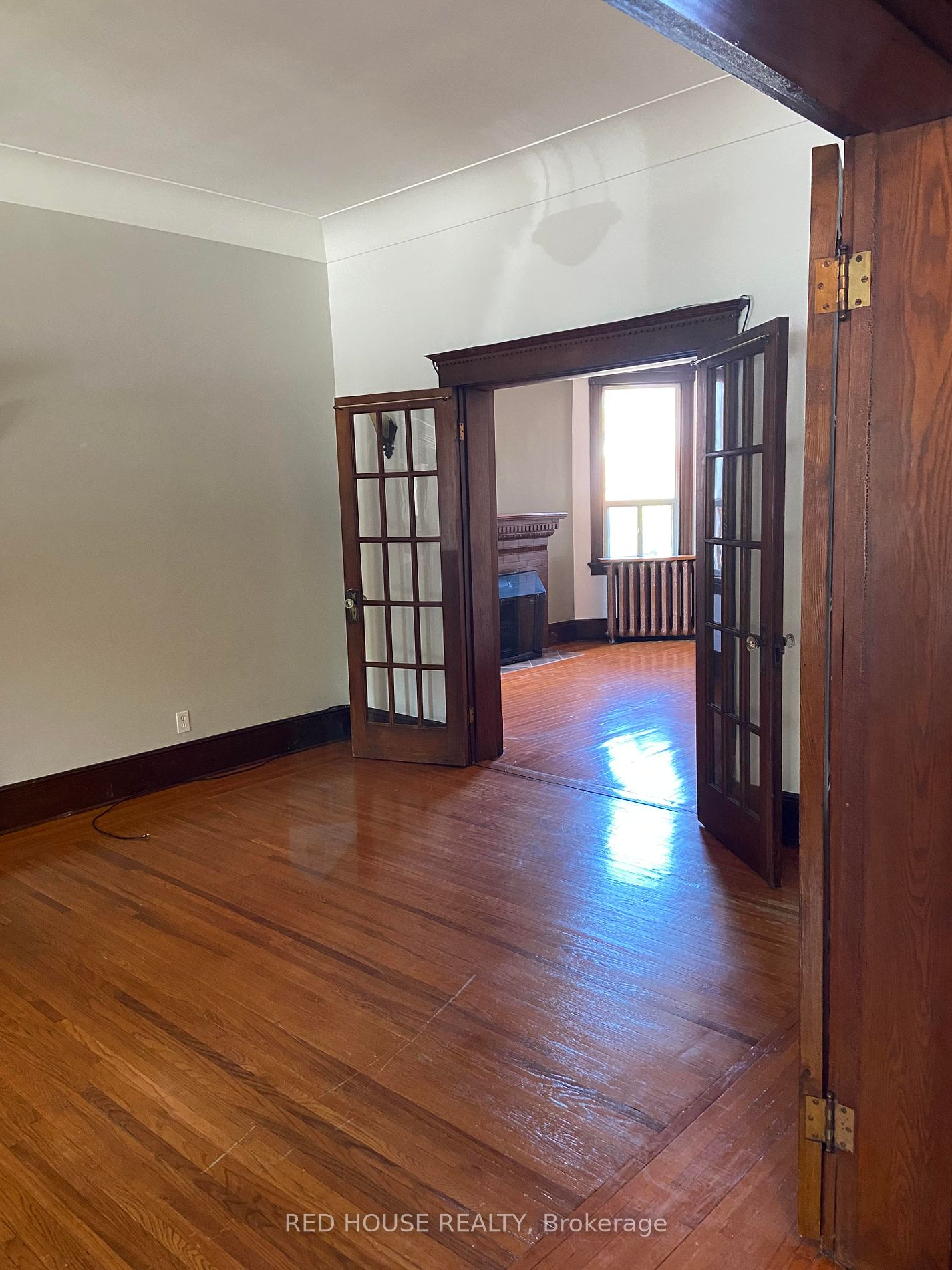 204 Herkimer St Property Photo 3