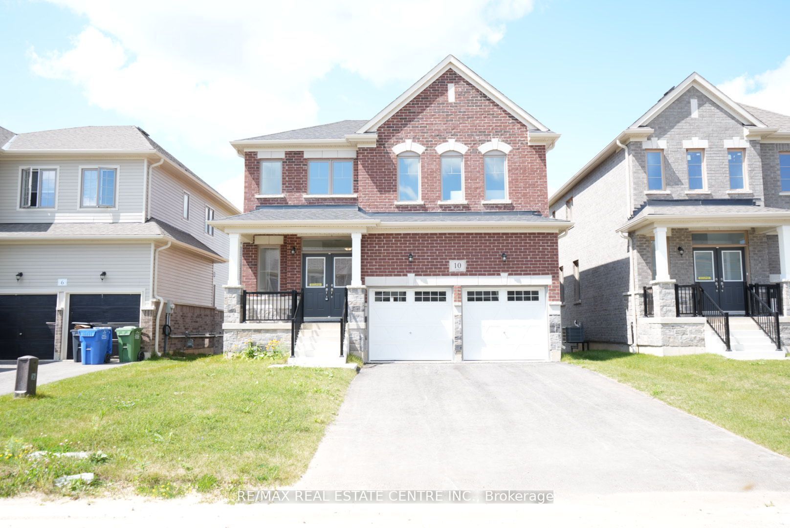 10 Mackenzie St Property Photo 12