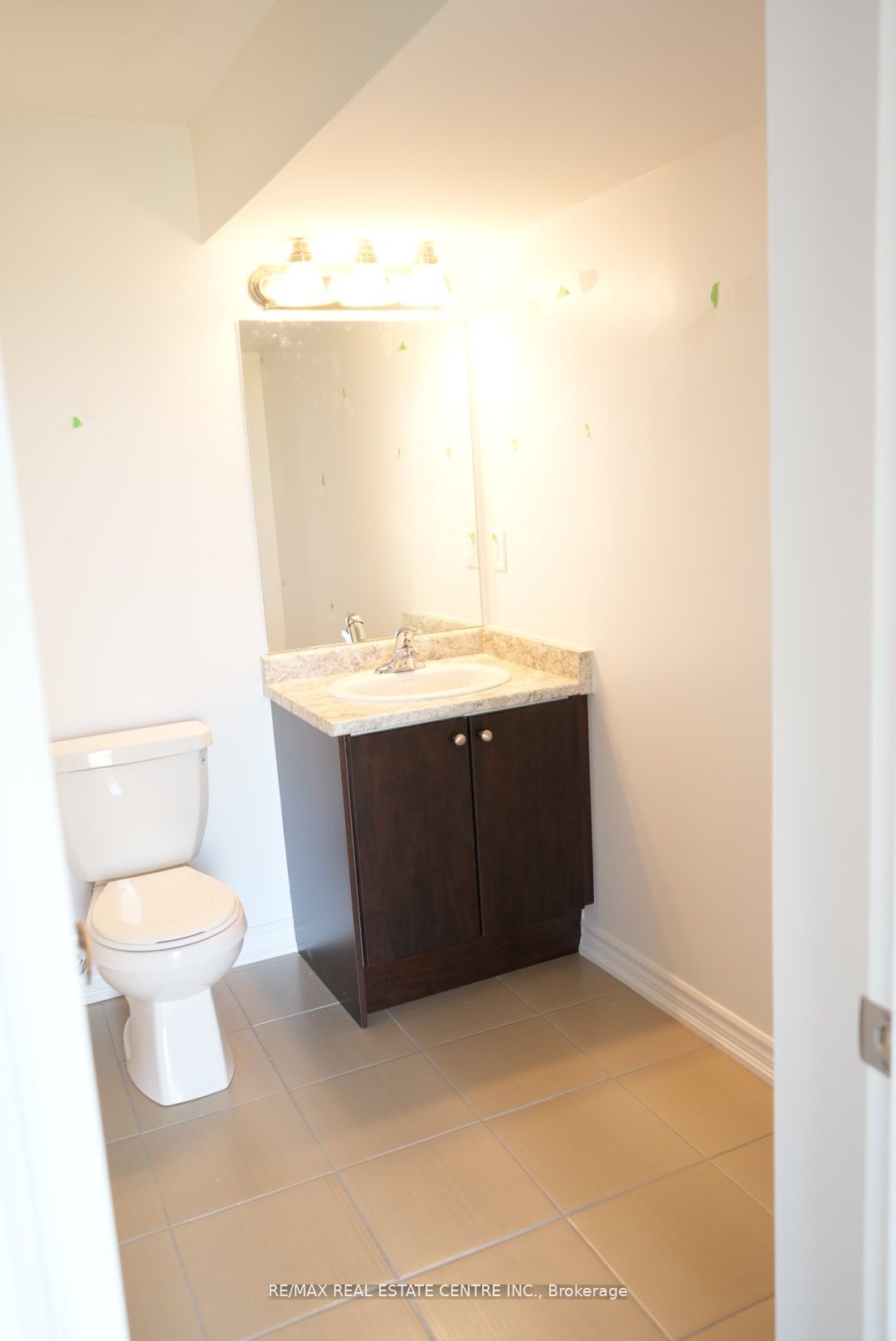 10 Mackenzie St Property Photo 14