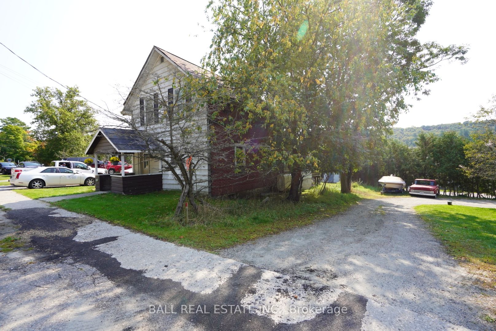 24 Sunnyside Street Property Photo 4