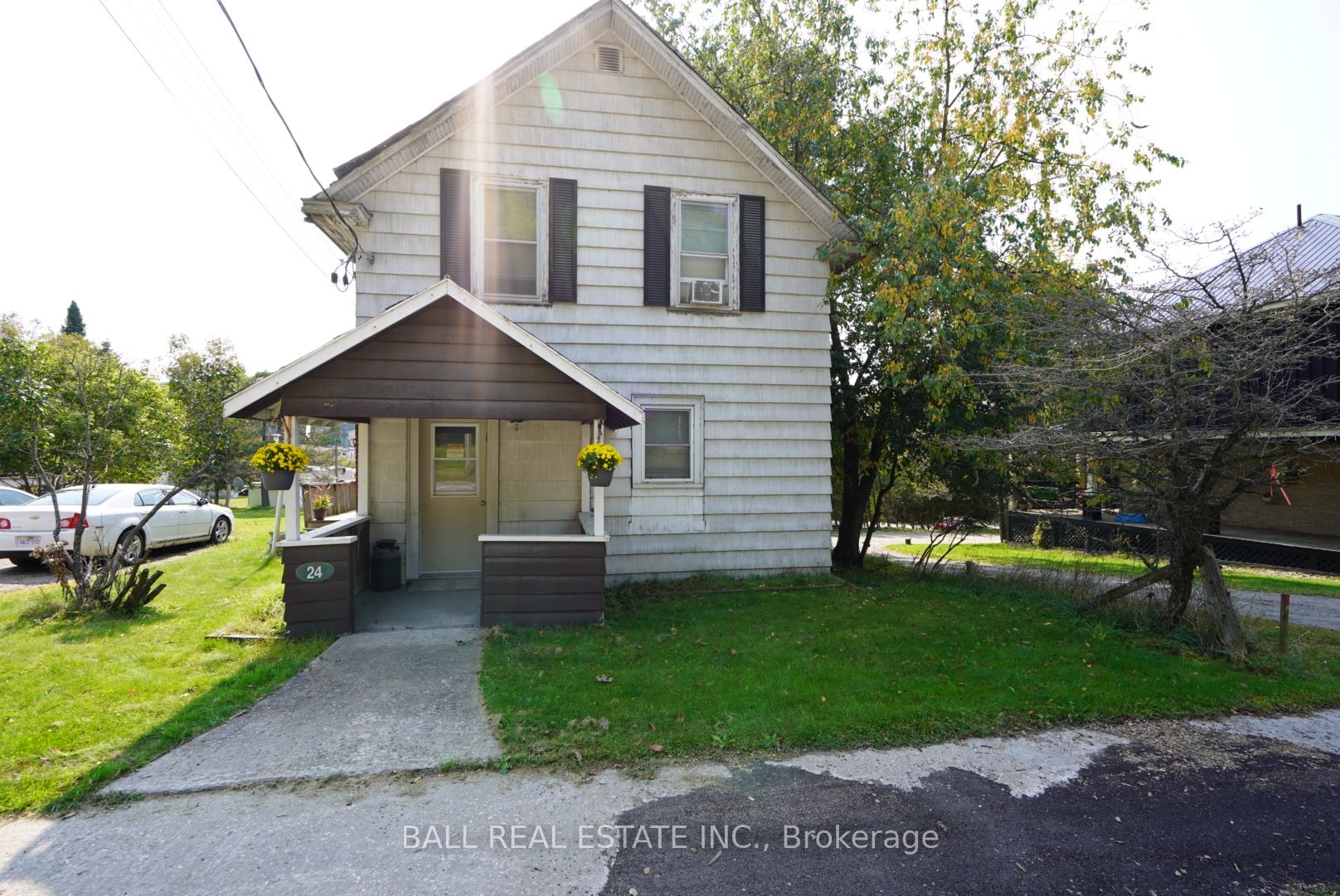 24 Sunnyside Street Property Photo 5