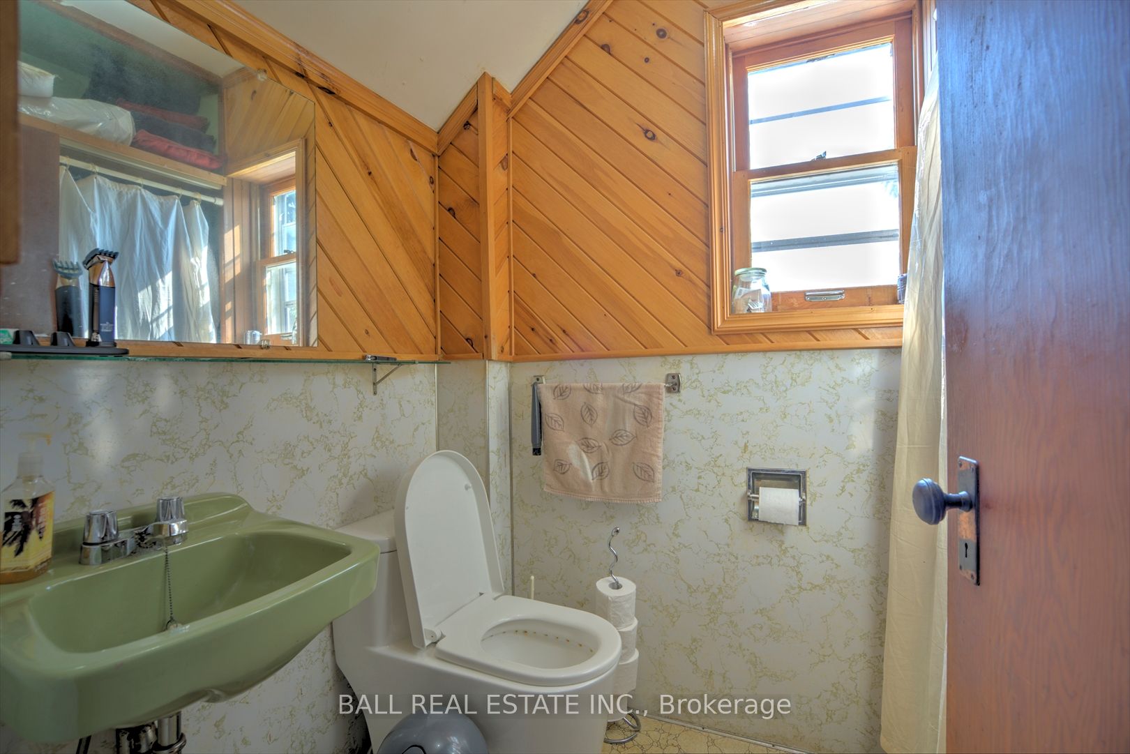 24 Sunnyside Street Property Photo 28