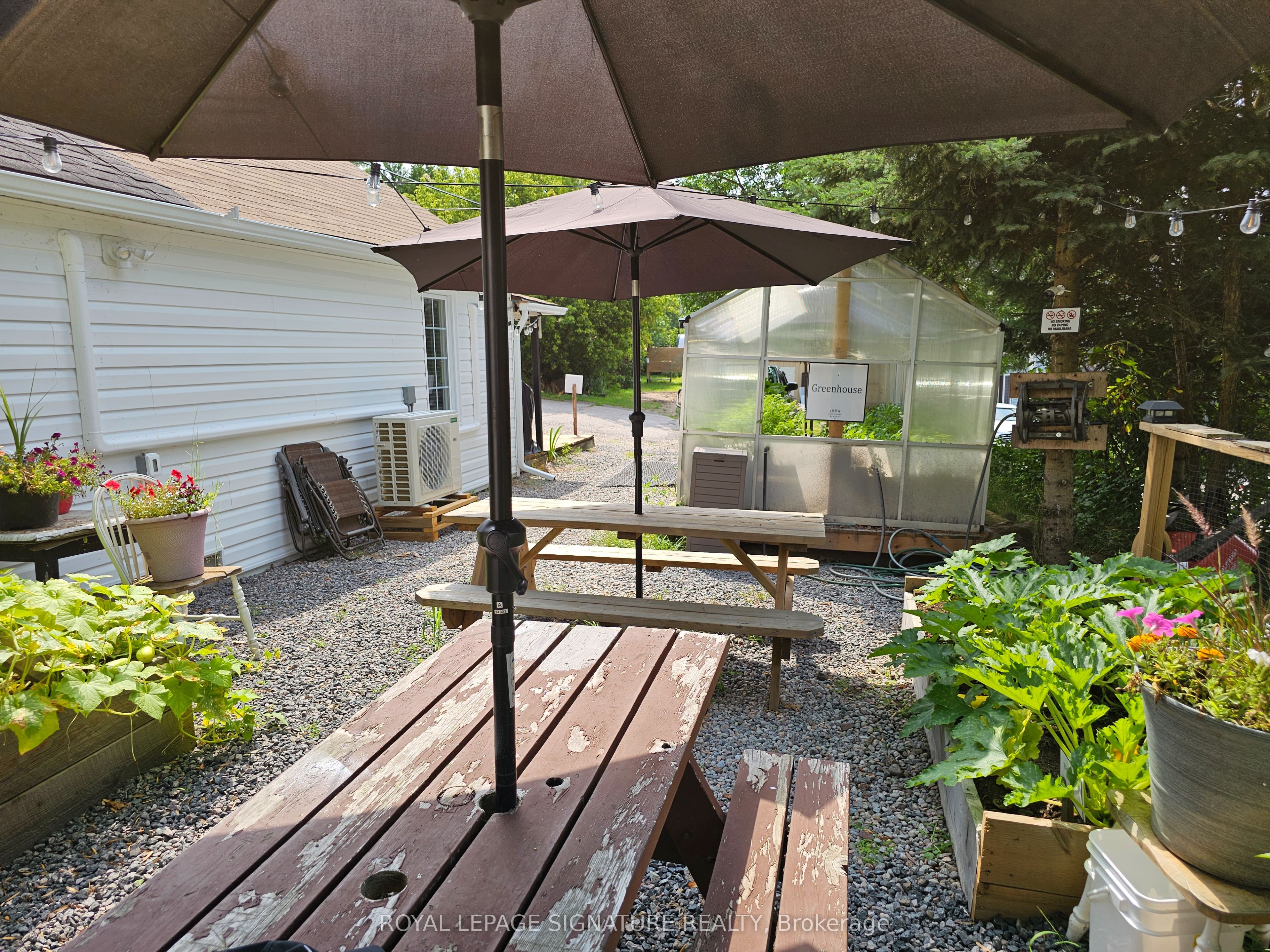 392 Main Street Property Photo 18