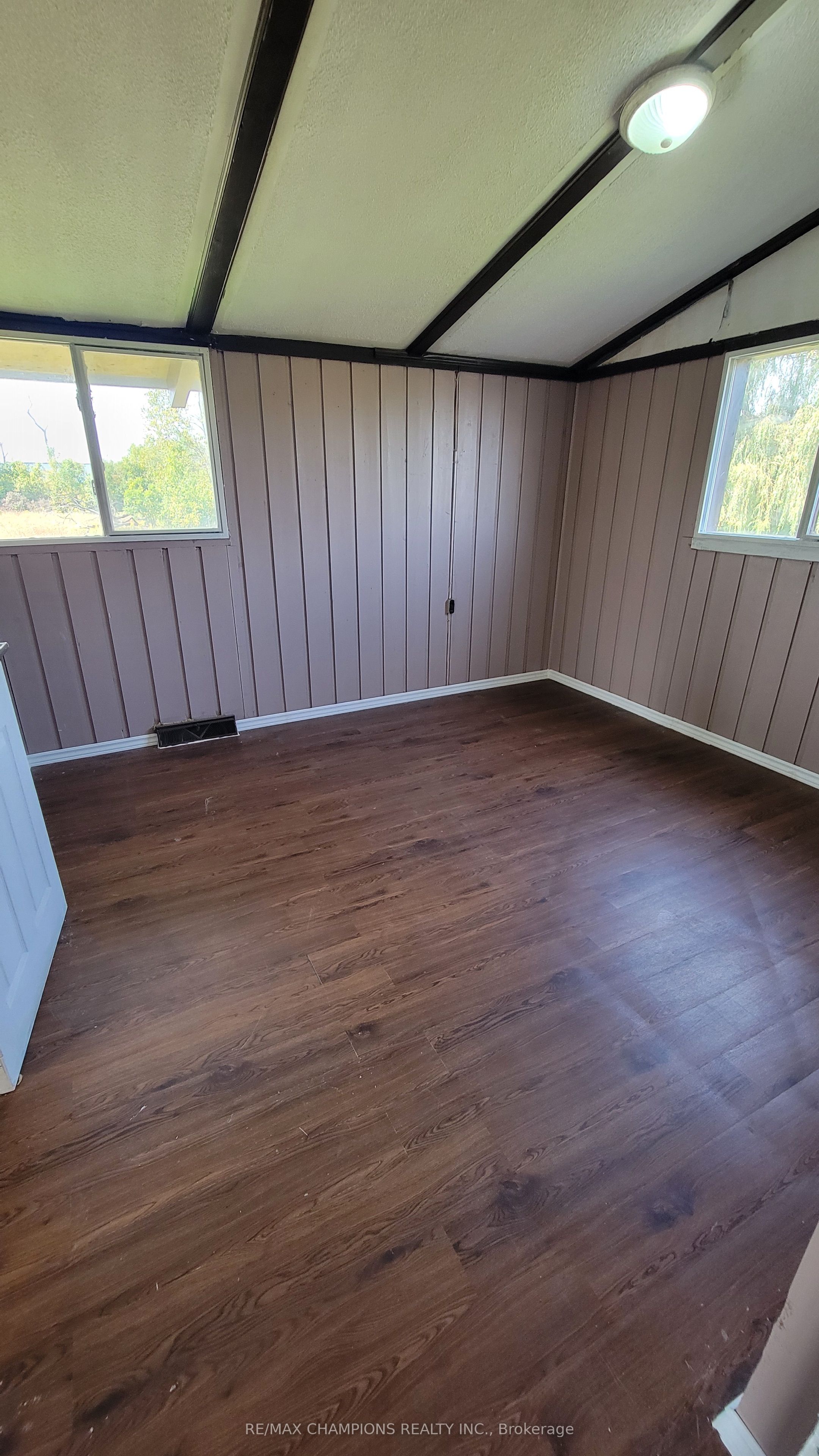 4649 Garrison Road Property Photo 8