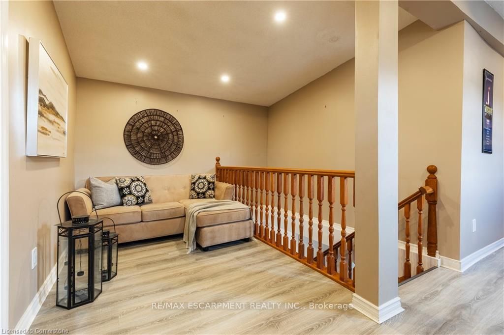 77 Poulette St Property Photo 20