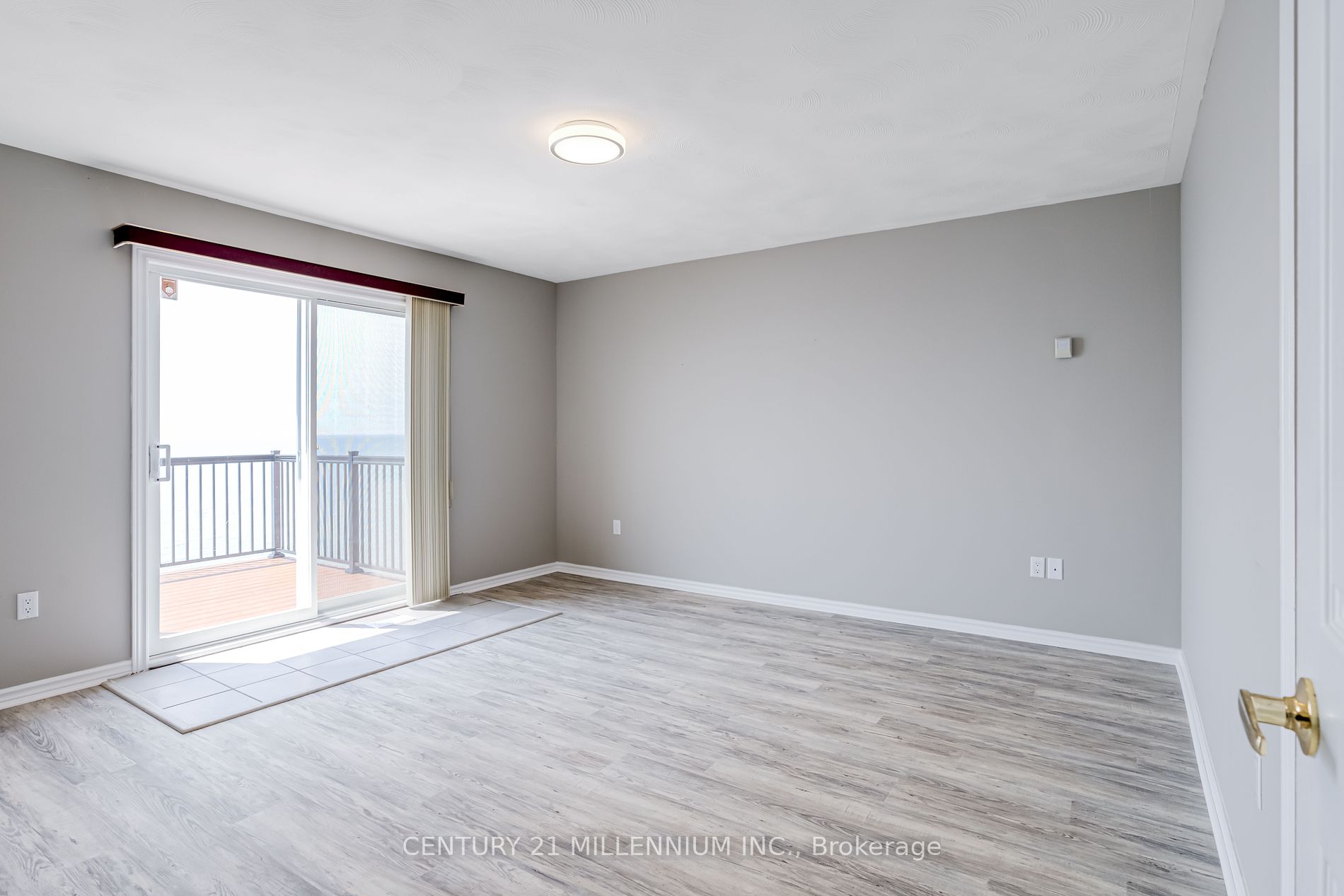 615 Nelson St W 8 Property Photo 11