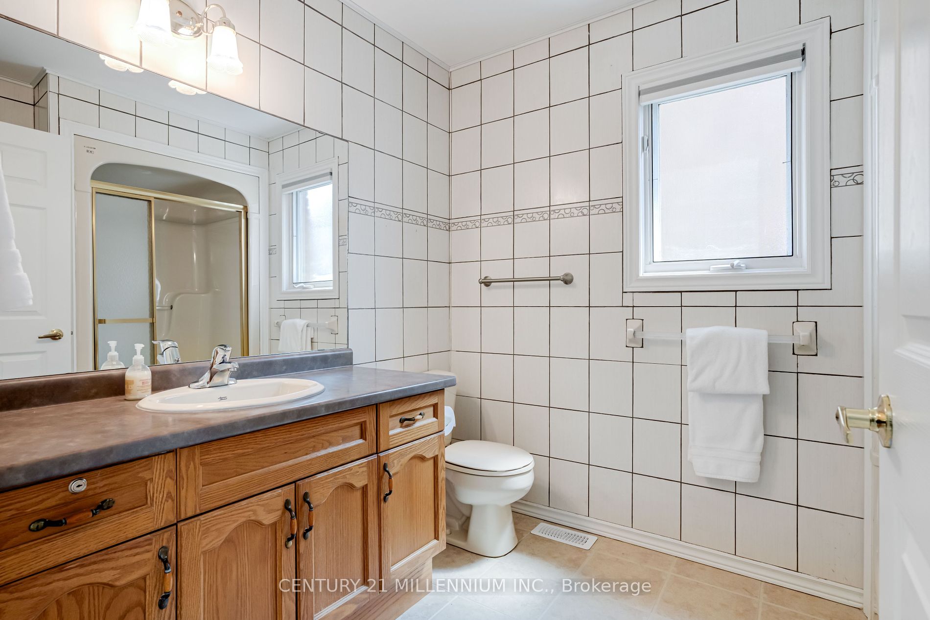 615 Nelson St W 8 Property Photo 14