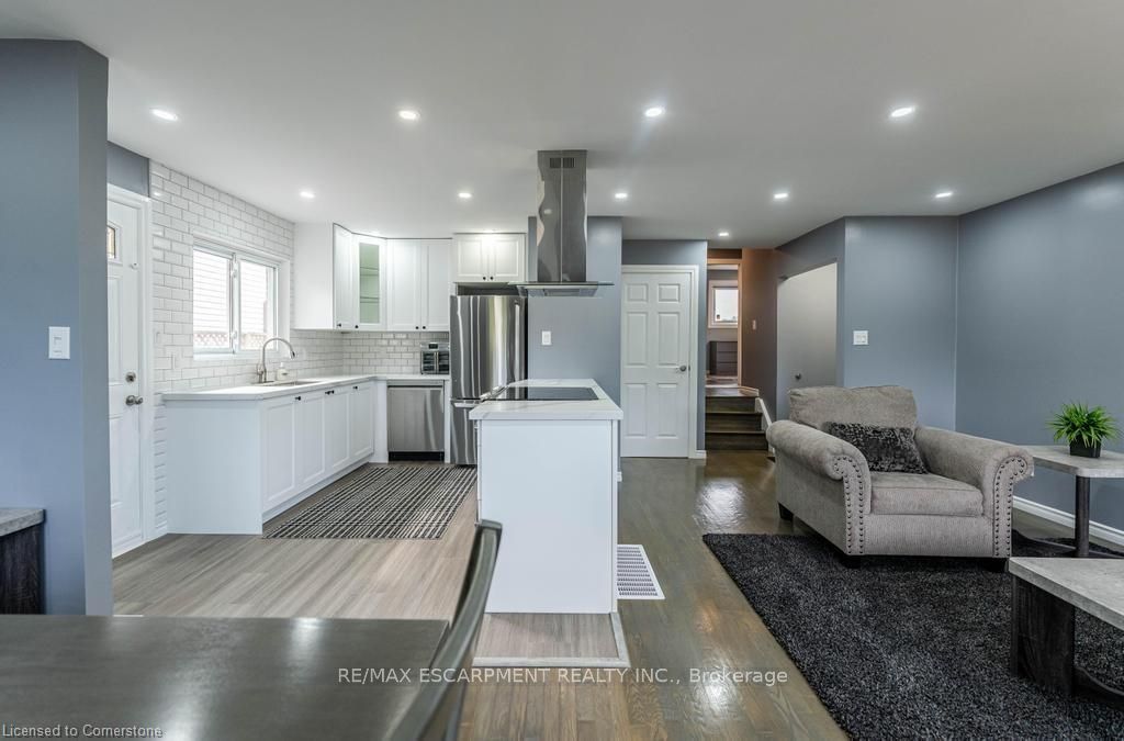 30 Larch St Property Photo 20