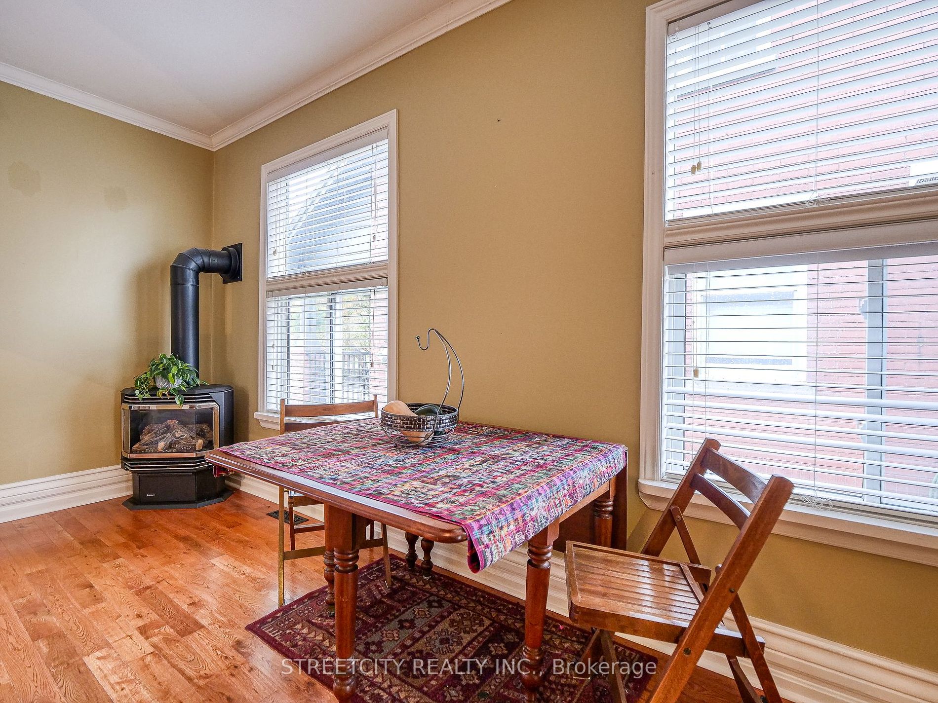15 Southgate St Property Photo 10