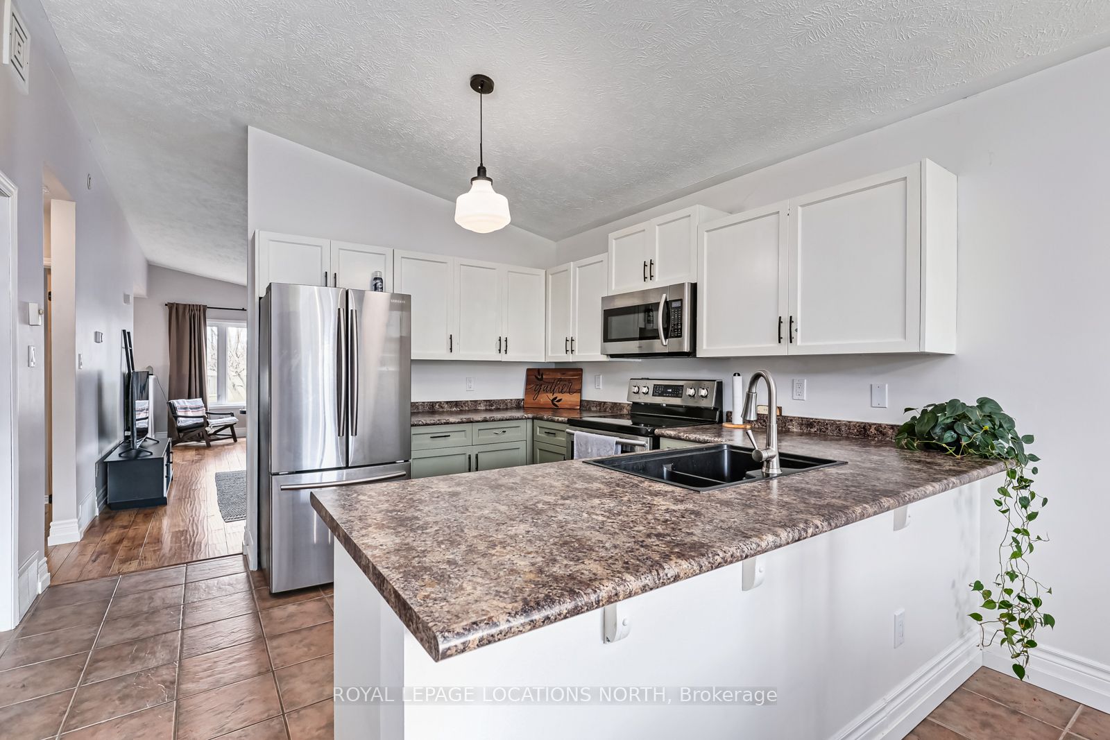 155 Albert Street Property Photo 9