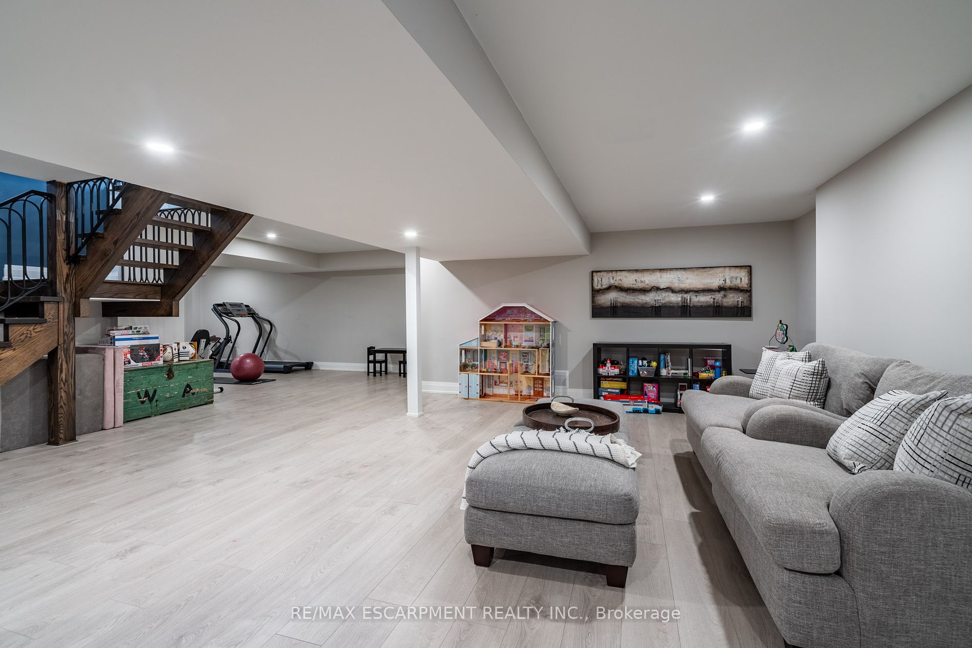 81 Flanders Dr Property Photo 27