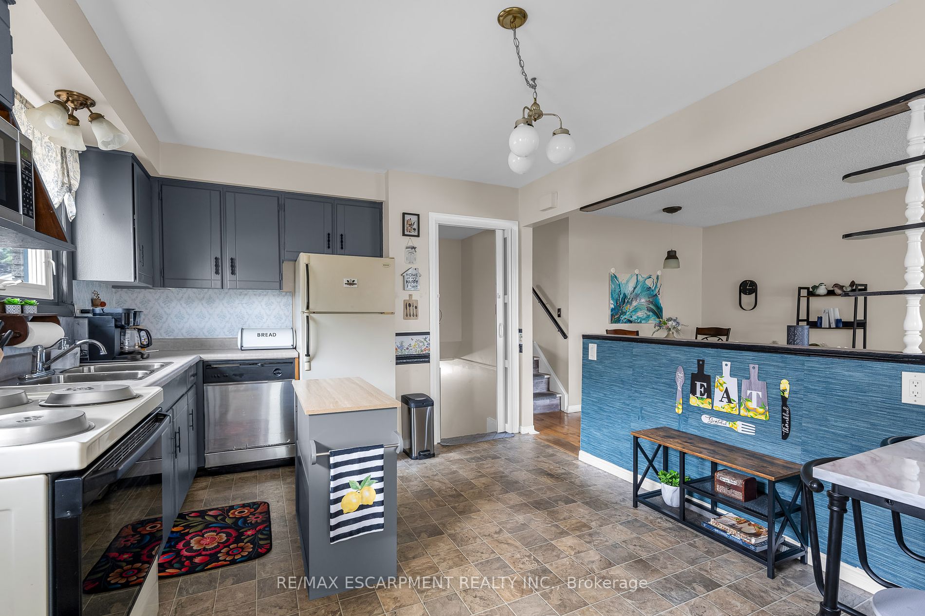 63 Honeywell Dr Property Photo 27