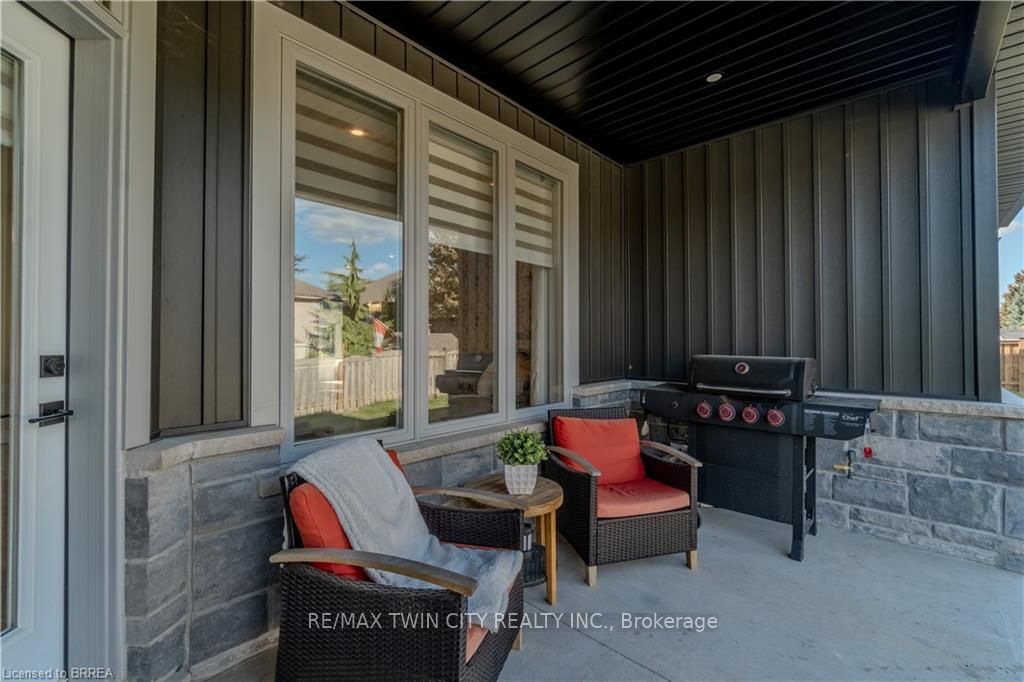 68 Cedar Street 11 Property Photo 24