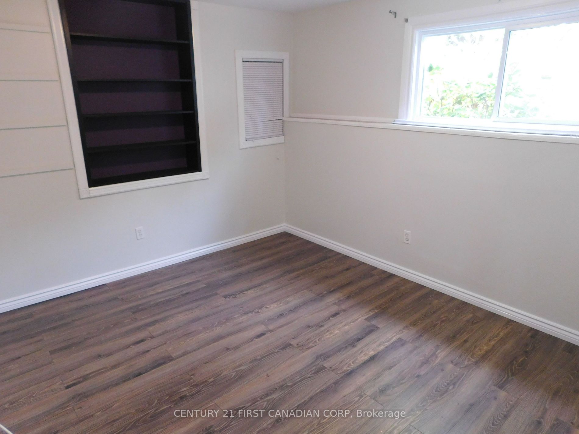 792 Nixon Ave Property Photo 6