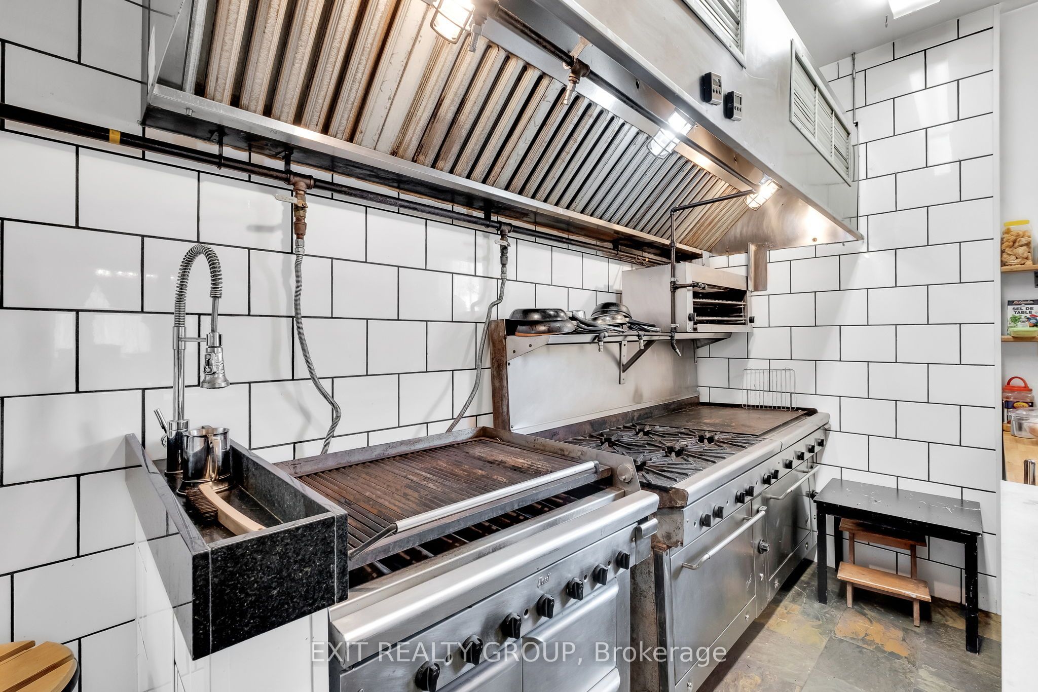 29 Bursthall Street Property Photo 13