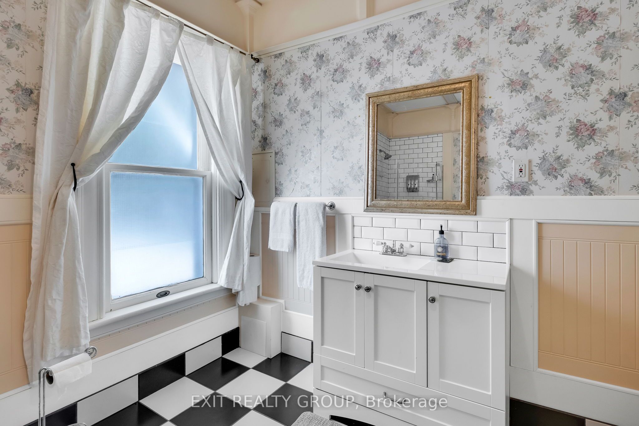 29 Bursthall Street Property Photo 19