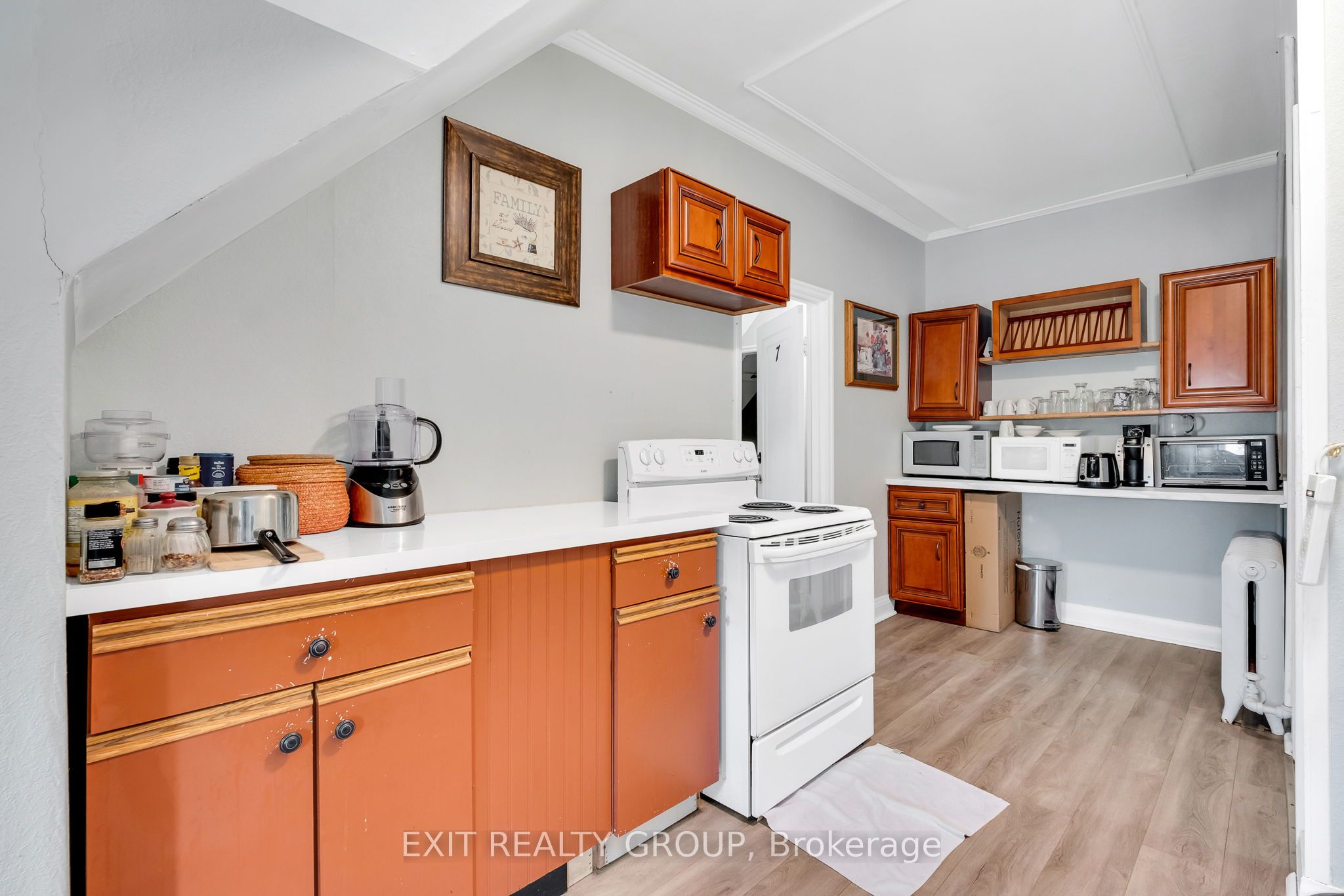 29 Bursthall Street Property Photo 28