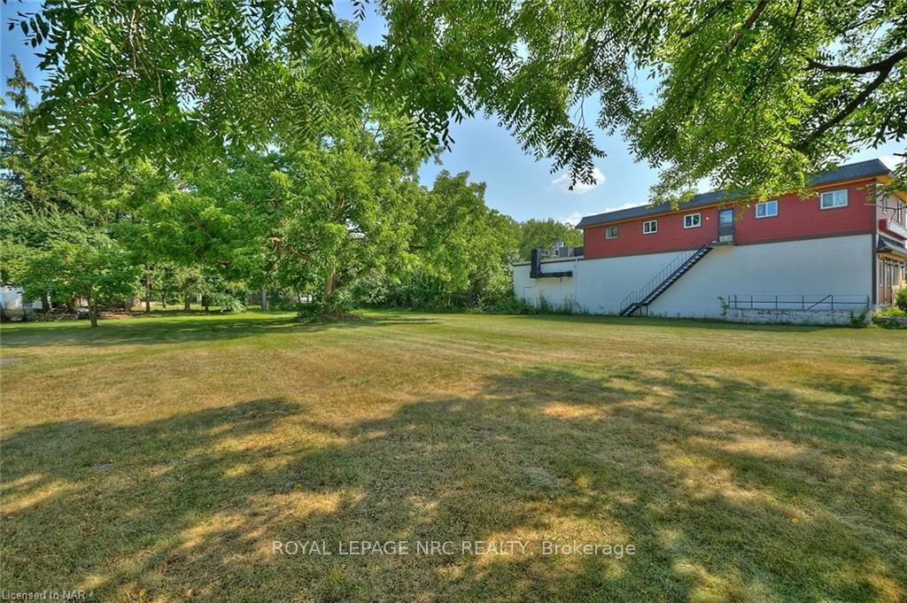 3758 Main Street Property Photo 9