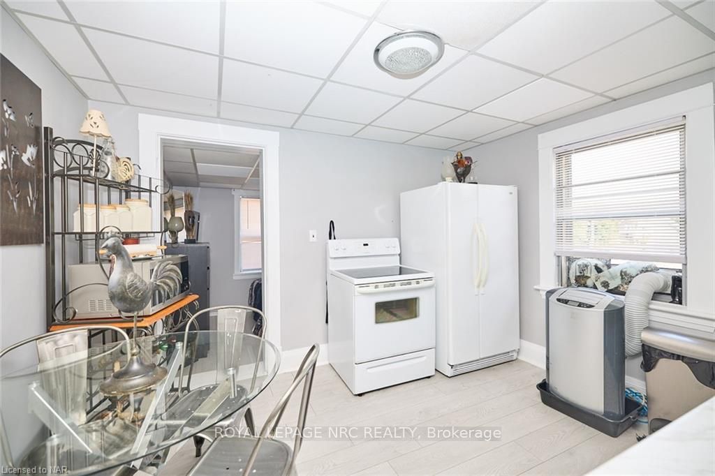 3758 Main Street Property Photo 22