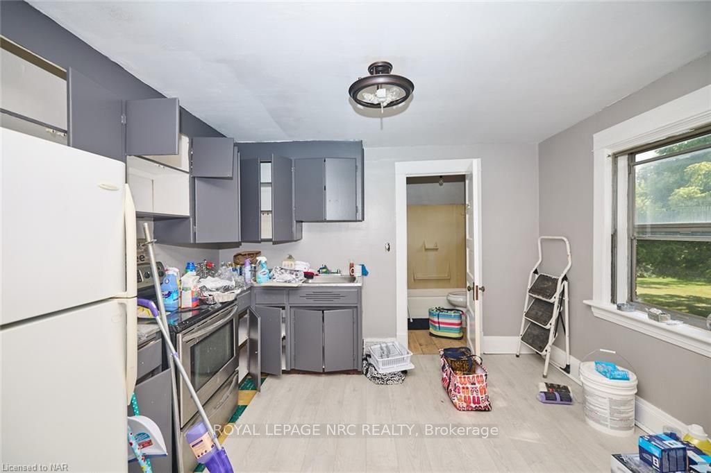 3758 Main Street Property Photo 25