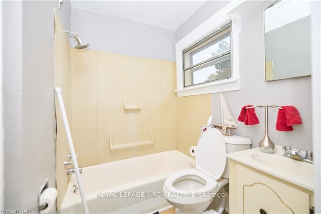 3758 Main Street Property Photo 26