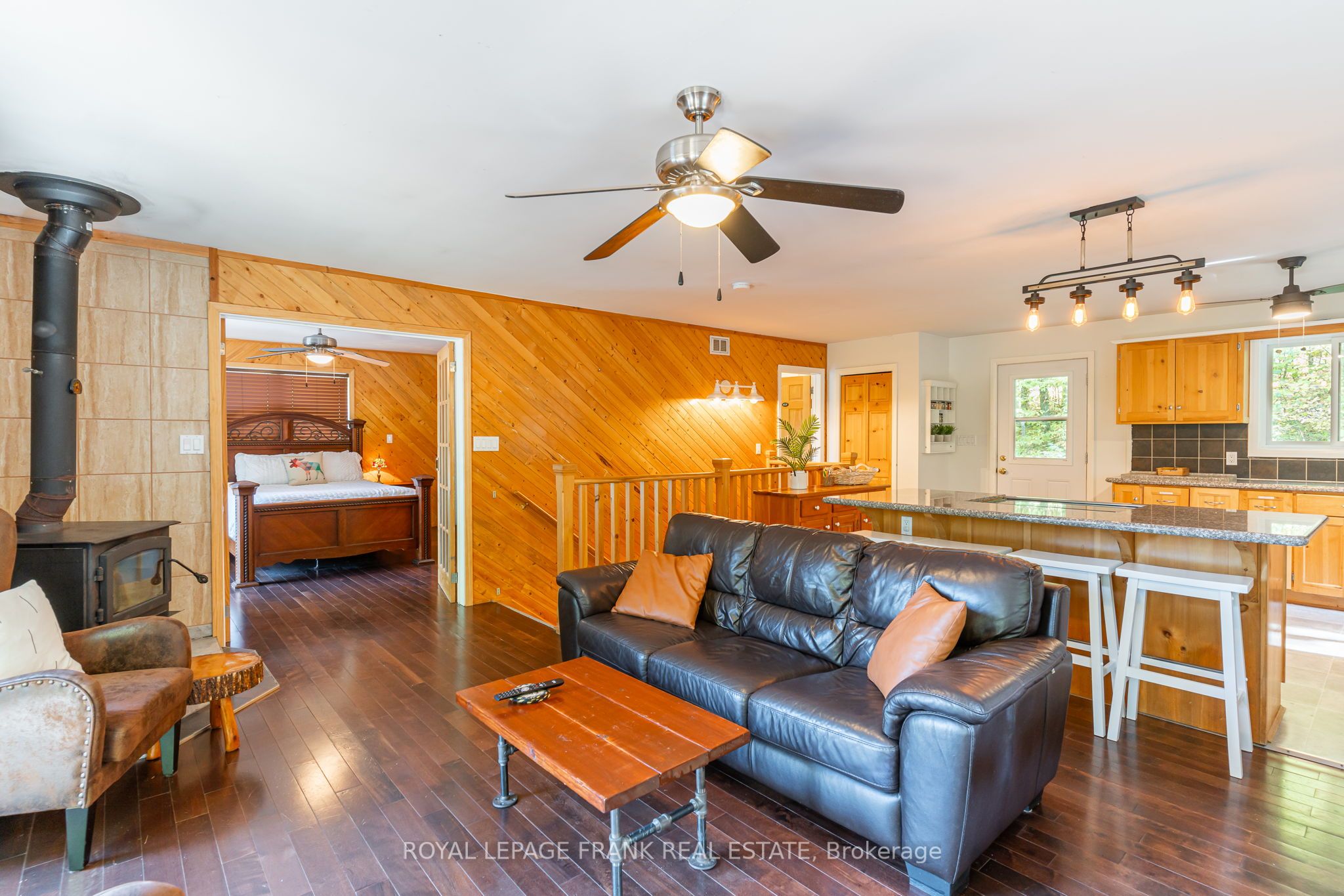 1091 Eashores Road Property Photo 12