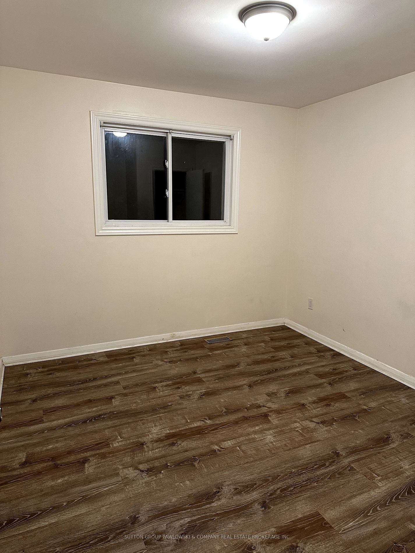 1473 Mclarenwood Terr Property Photo 4