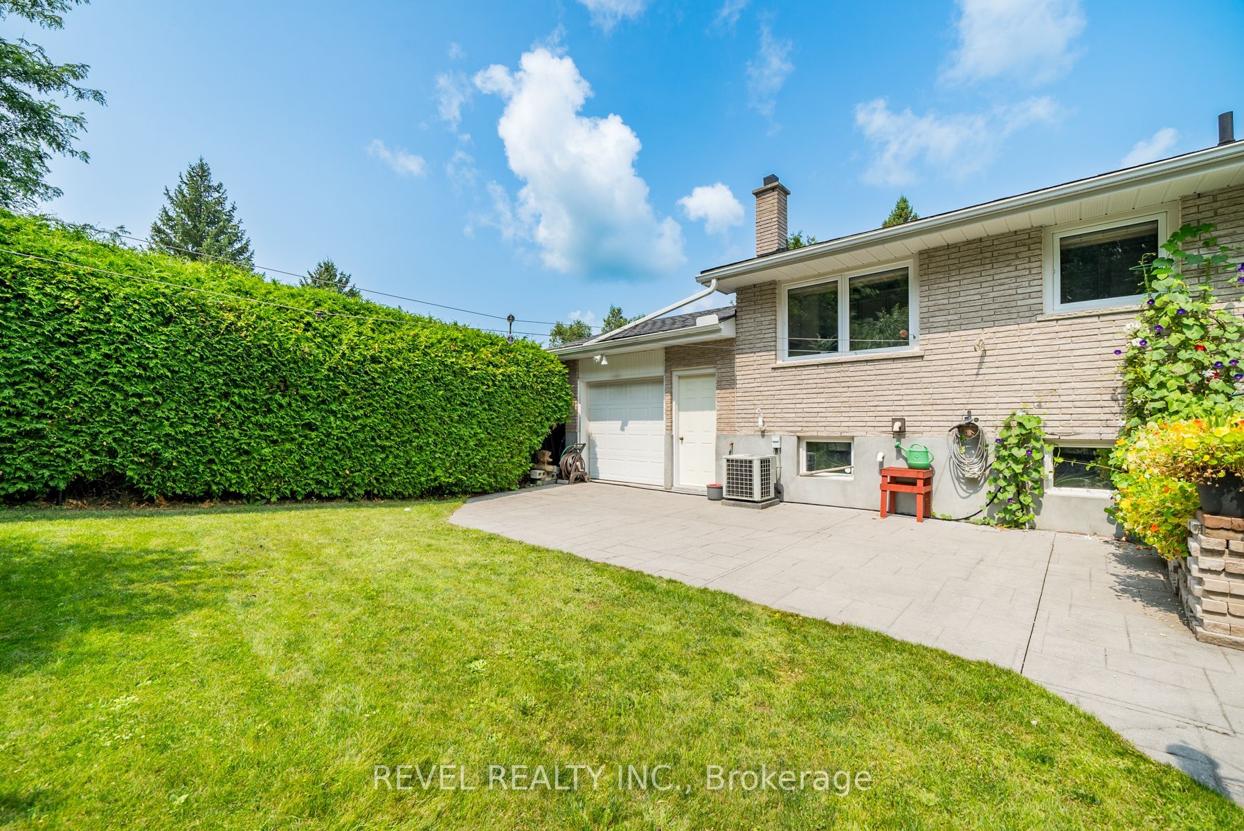 919 Valleyview Dr Property Photo 29