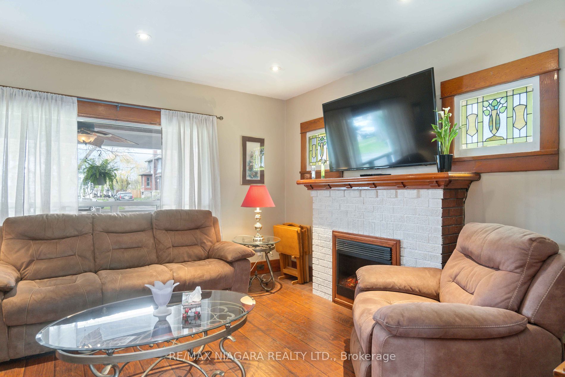 100 Elgin St Property Photo 8