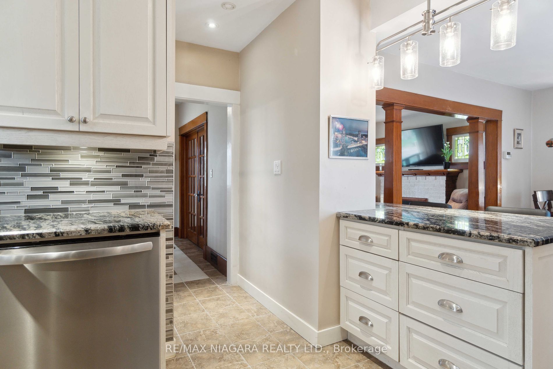 100 Elgin St Property Photo 15