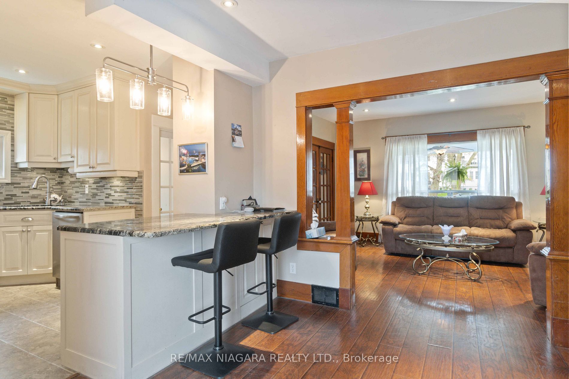 100 Elgin St Property Photo 16