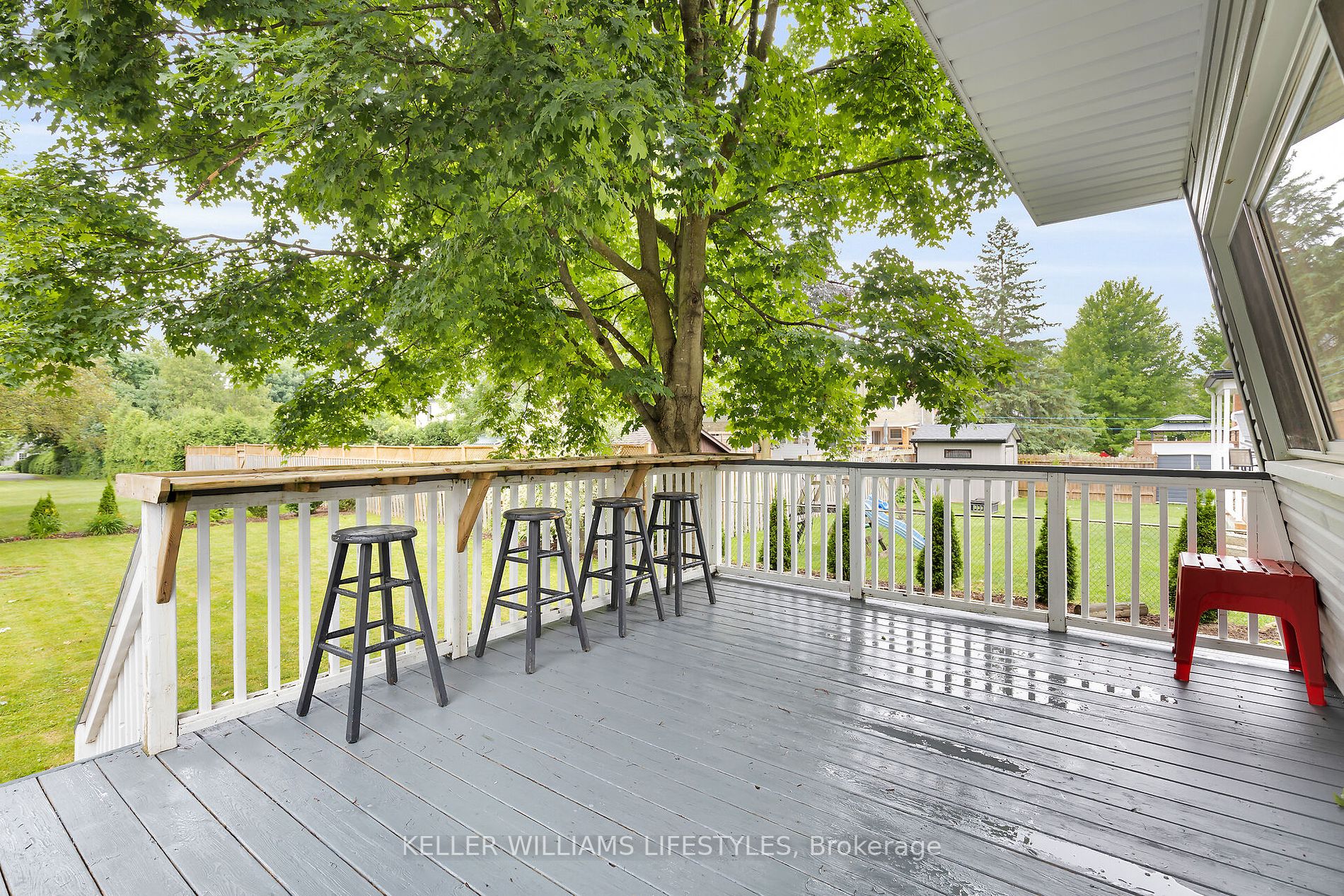 95 John St E Property Photo 16