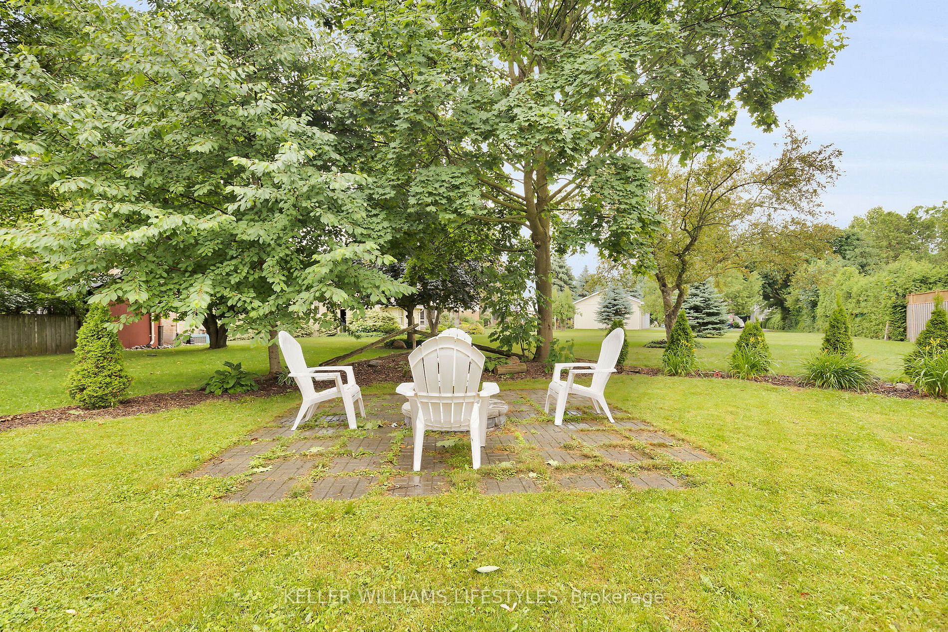 95 John St E Property Photo 19