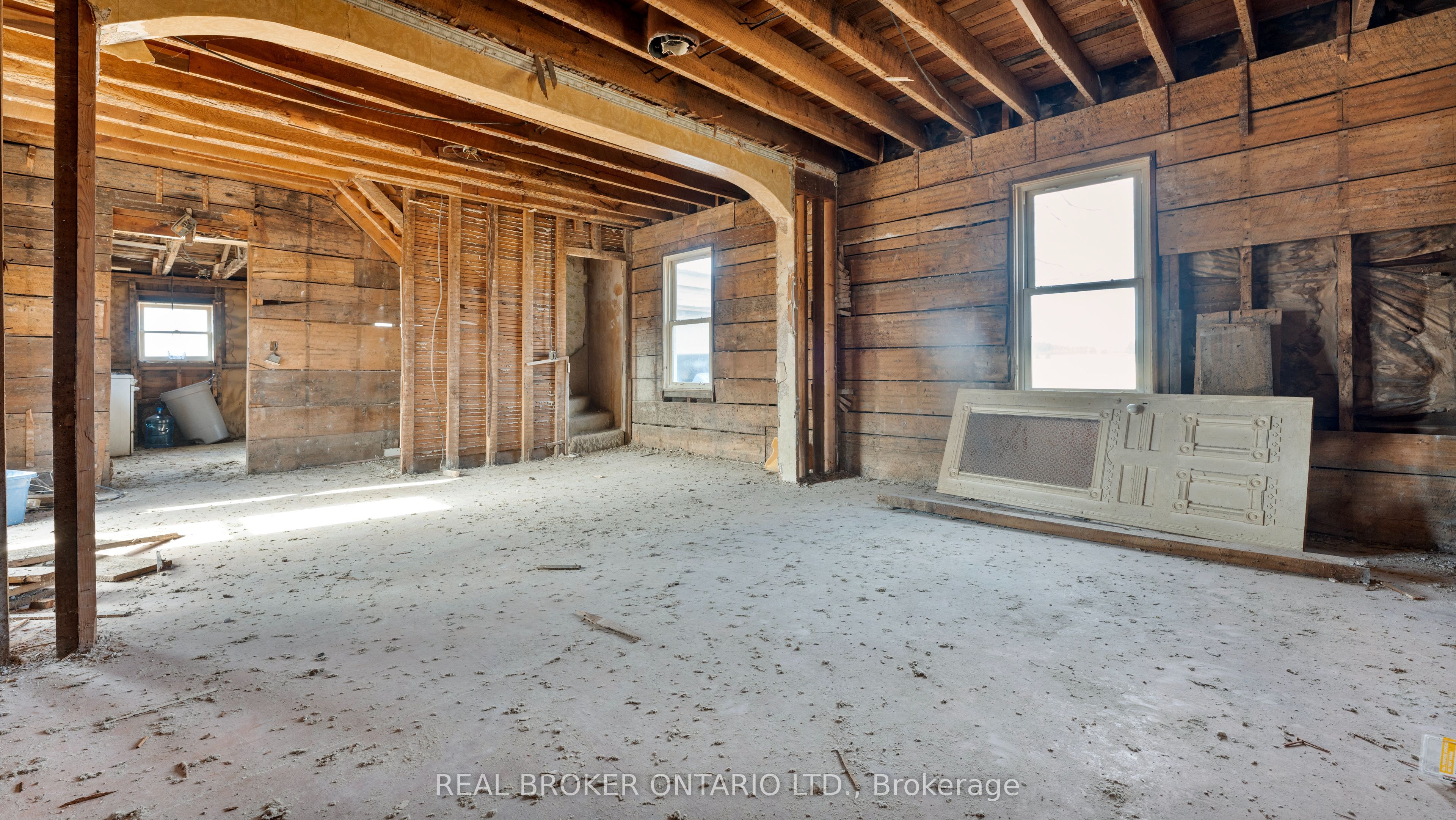 9613 Currie Road Property Photo 9