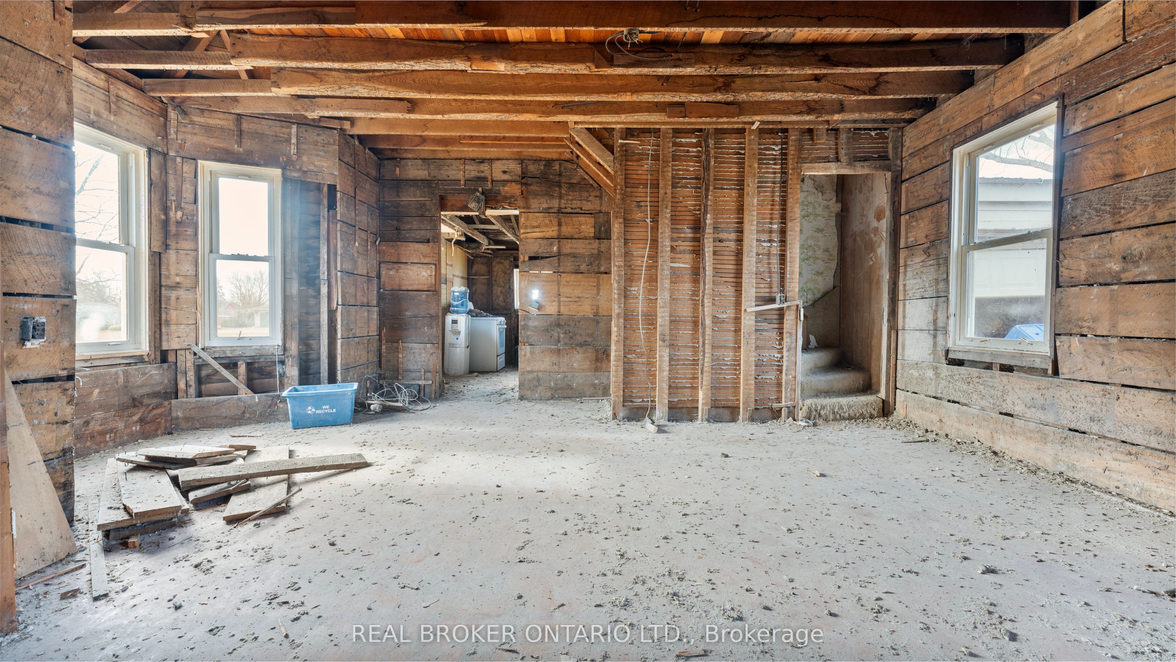 9613 Currie Road Property Photo 10