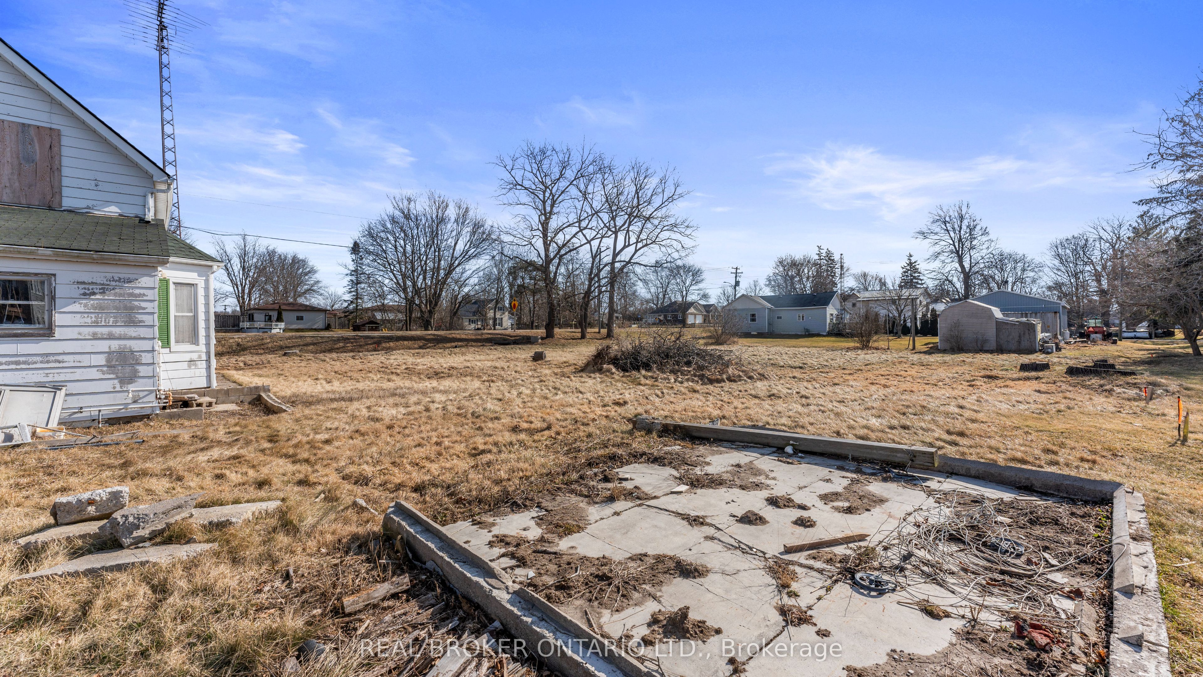 9613 Currie Road Property Photo 25