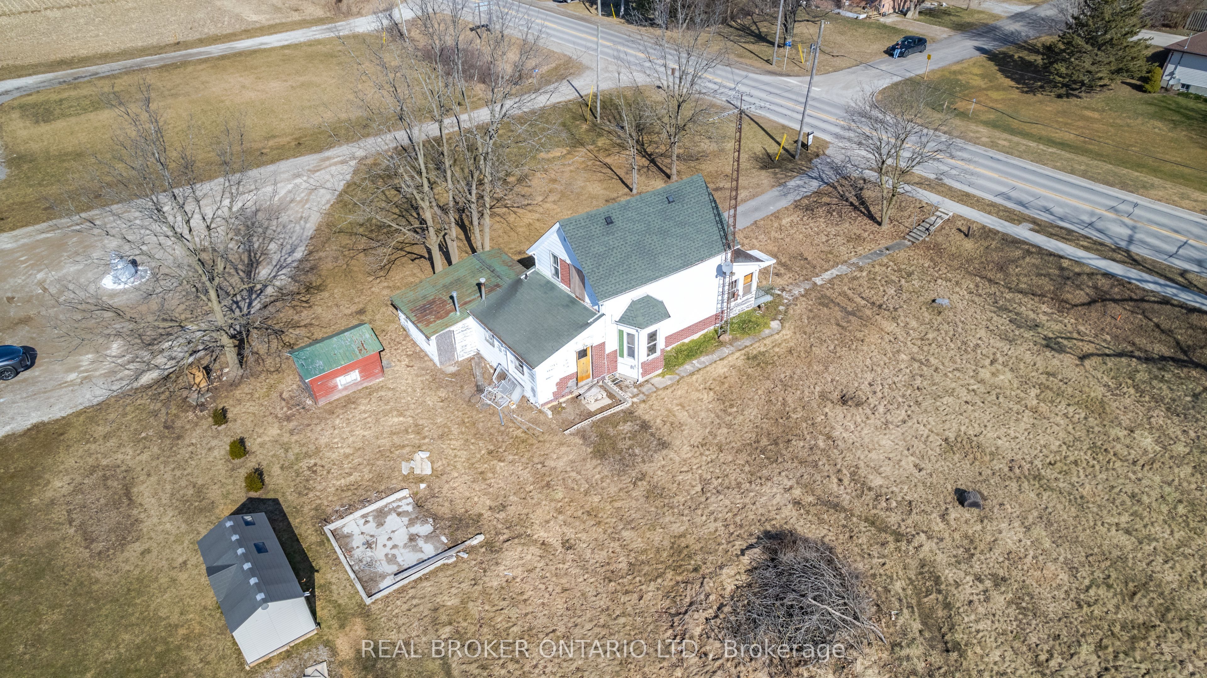 9613 Currie Road Property Photo 33