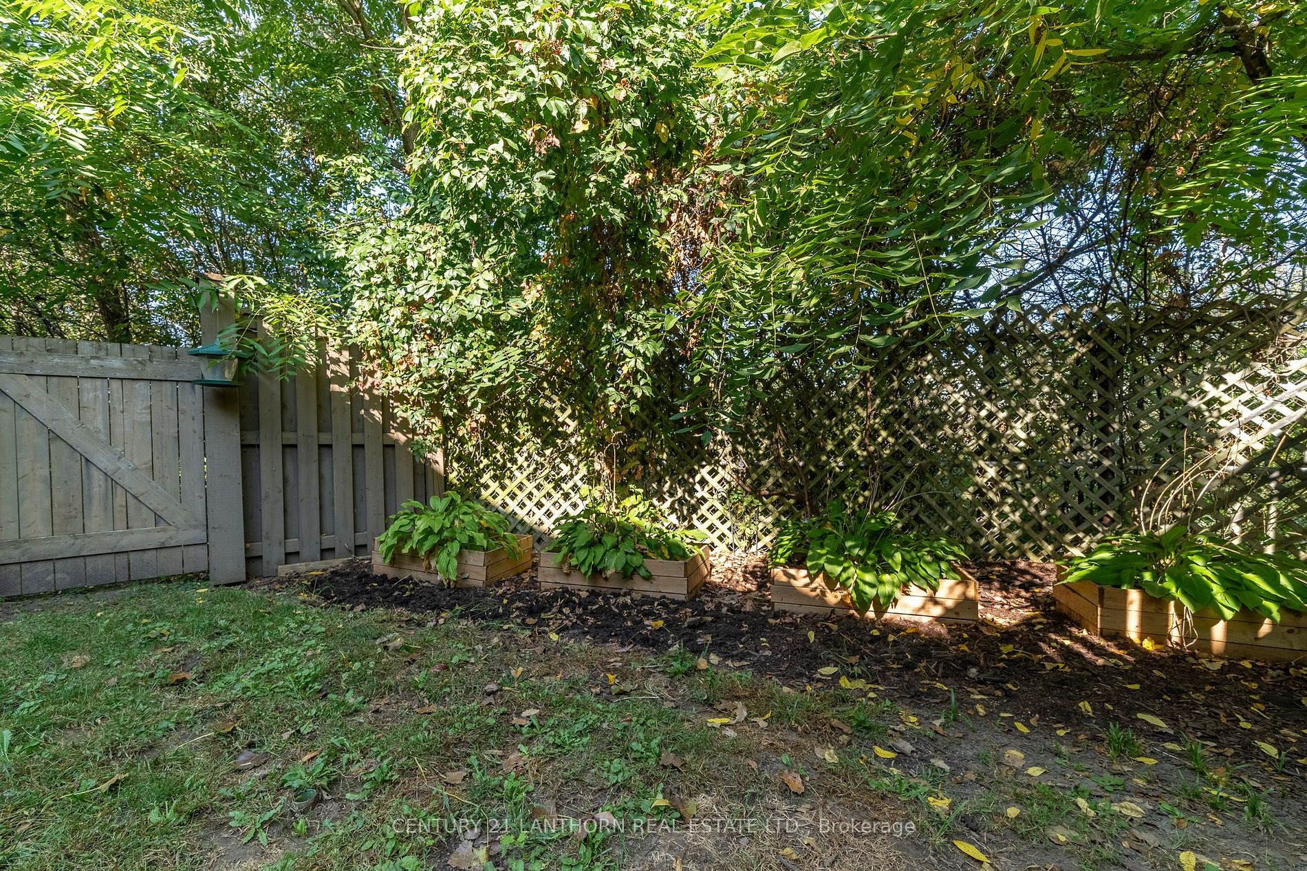 54 - G Cascade Blvd 39 Property Photo 21