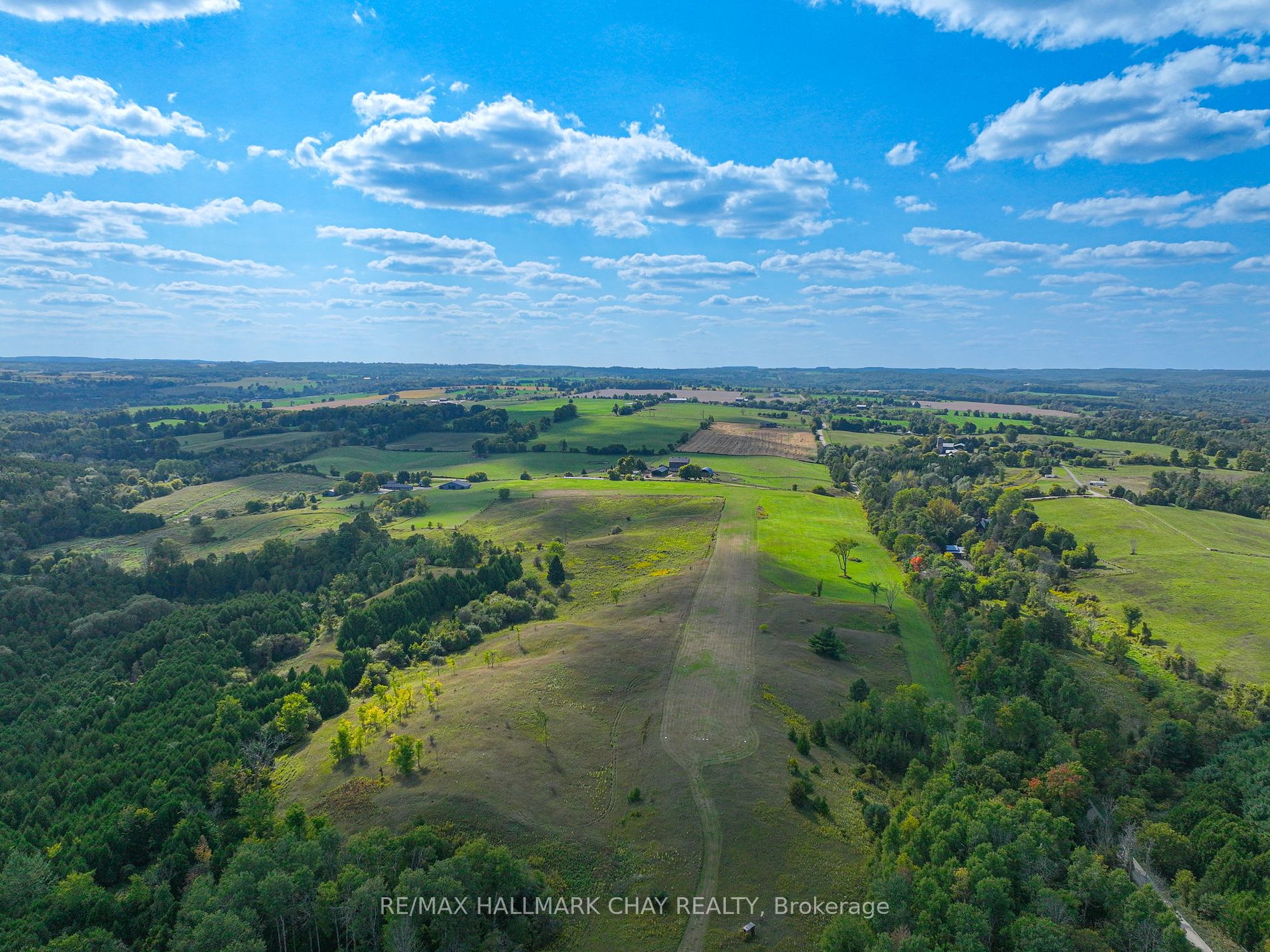 956249 7th Line Property Photo 12