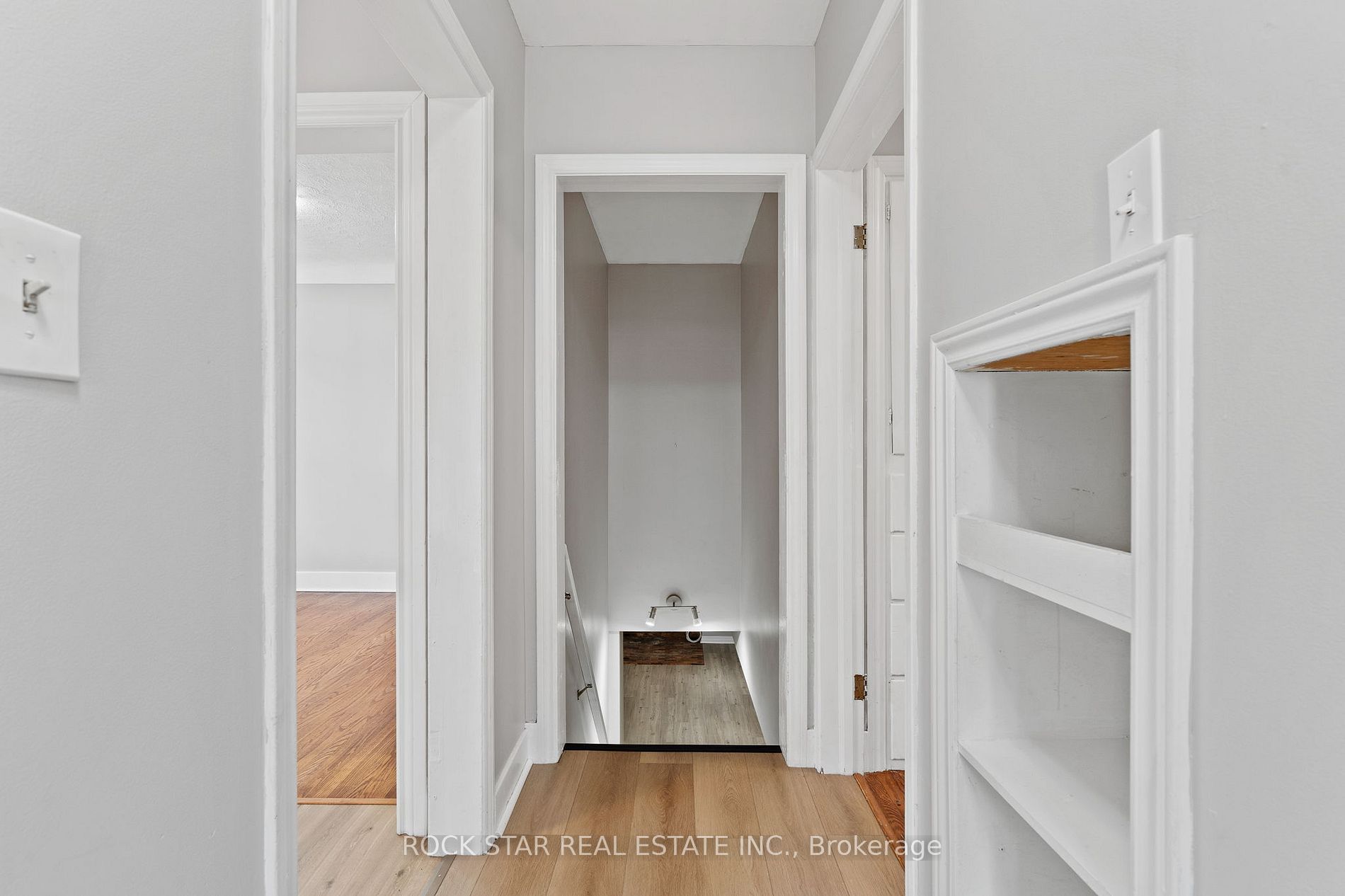 481 Vine St Property Photo 15