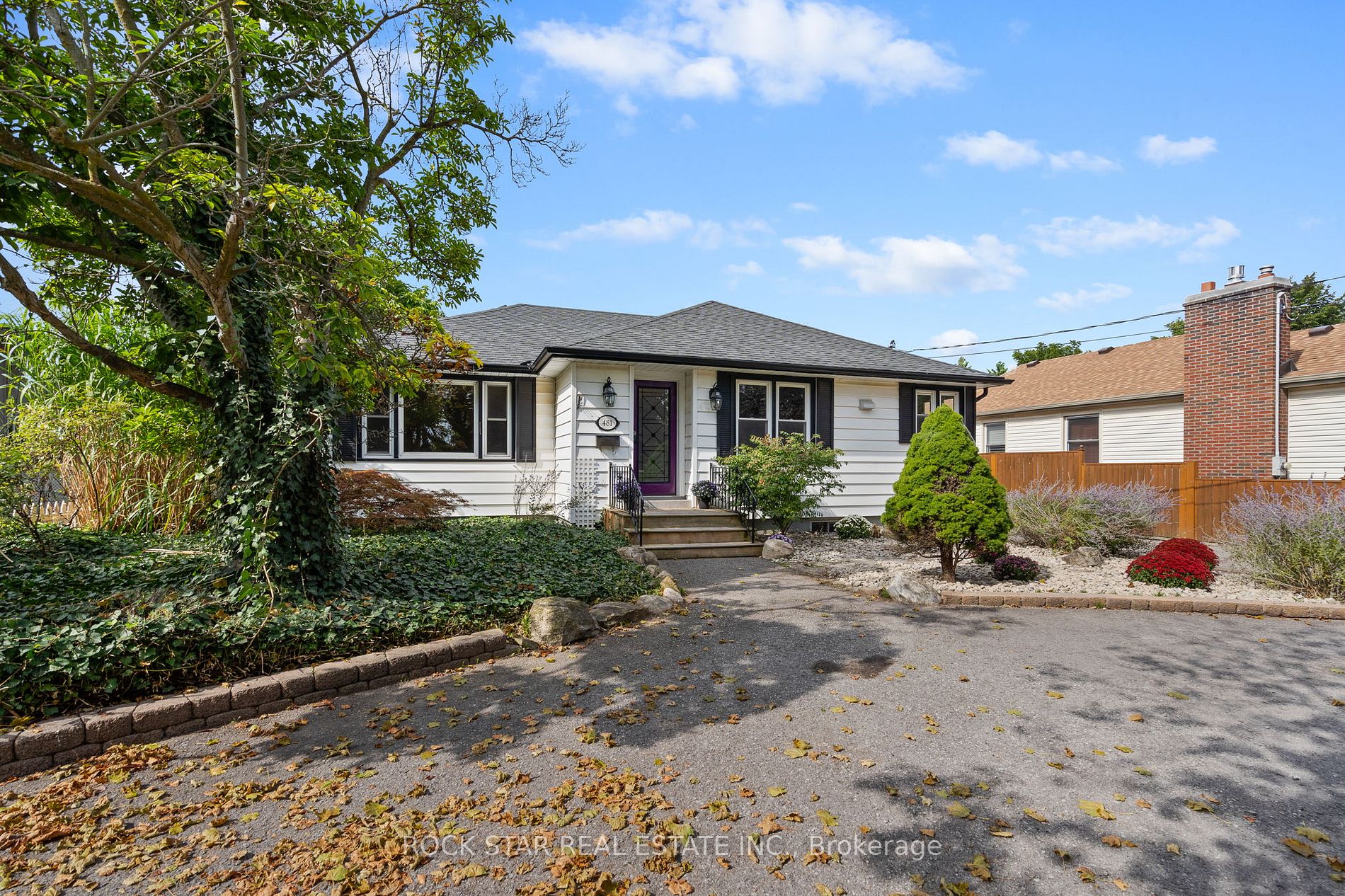 481 Vine St Property Photo 23