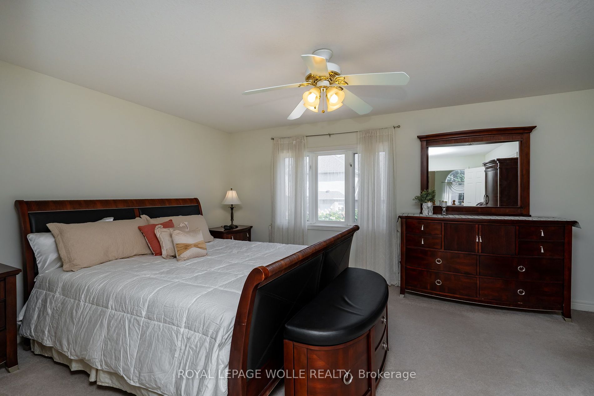 74 Hearthwood Cres Property Photo 18